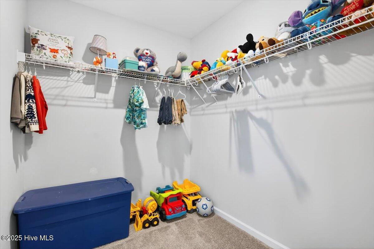 100566307 | Photo 30