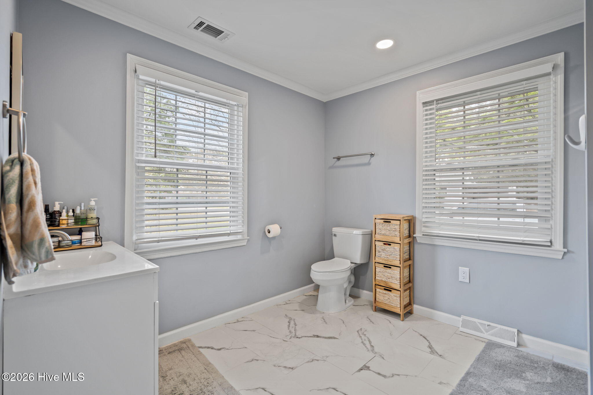 100564624 | Photo 28