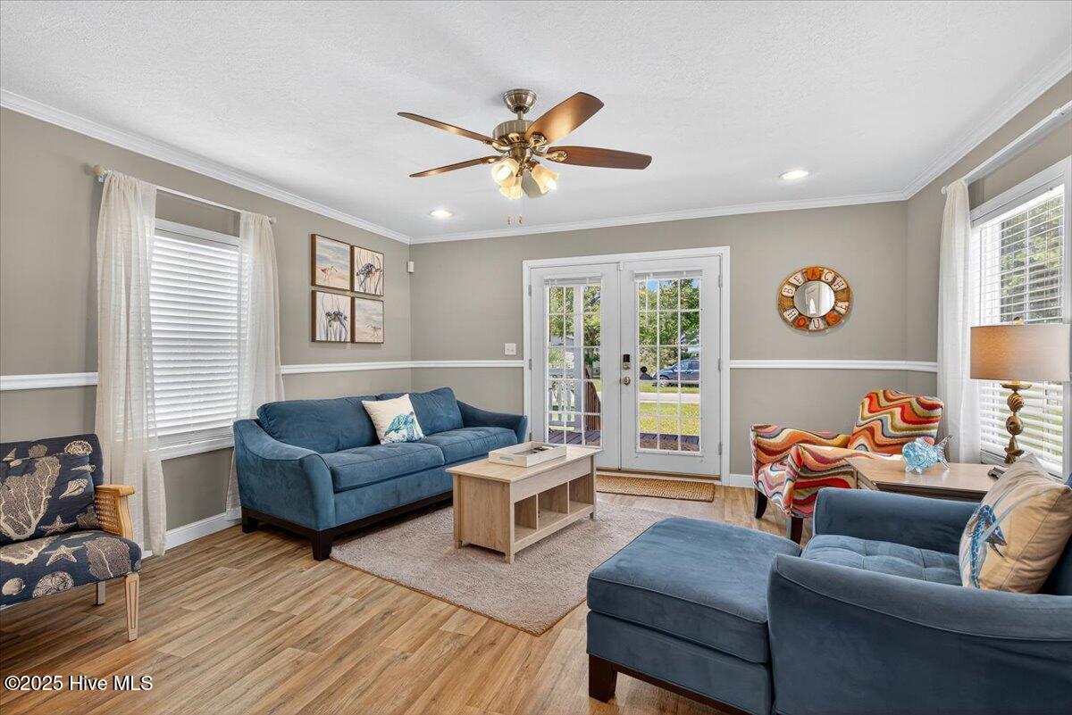 100517576 | Photo 10