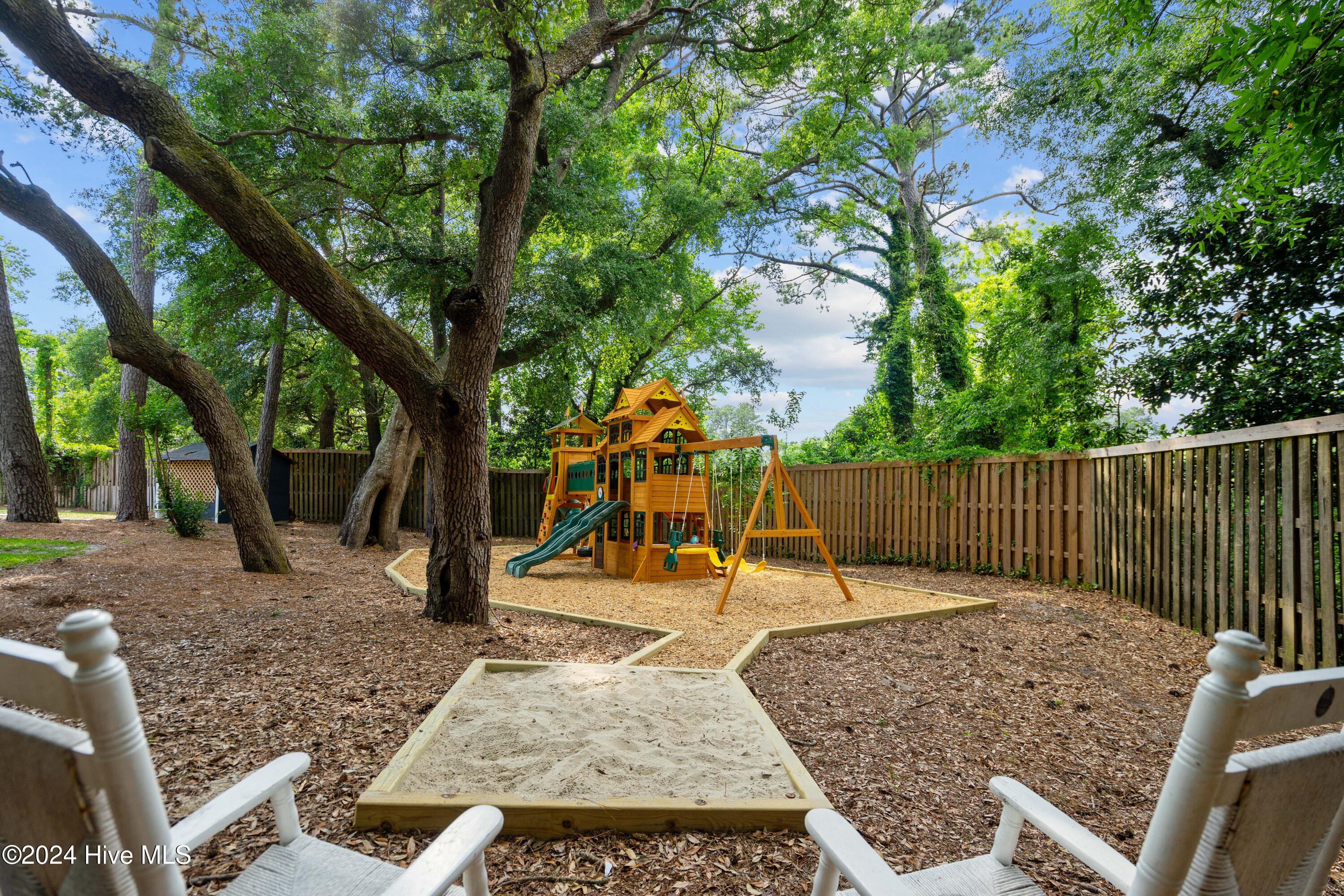 100550699 | Photo 56