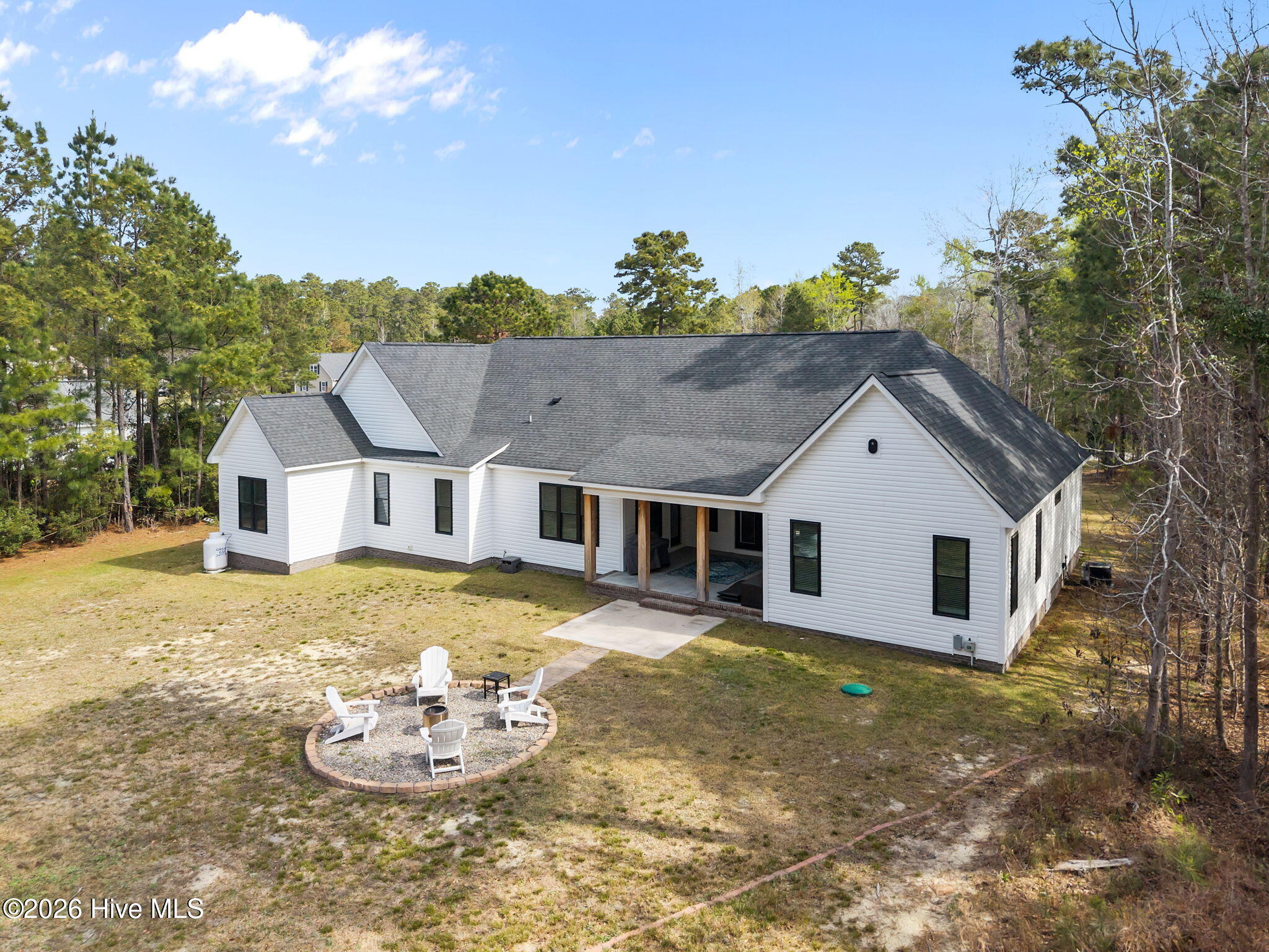 100563547 | Photo 53