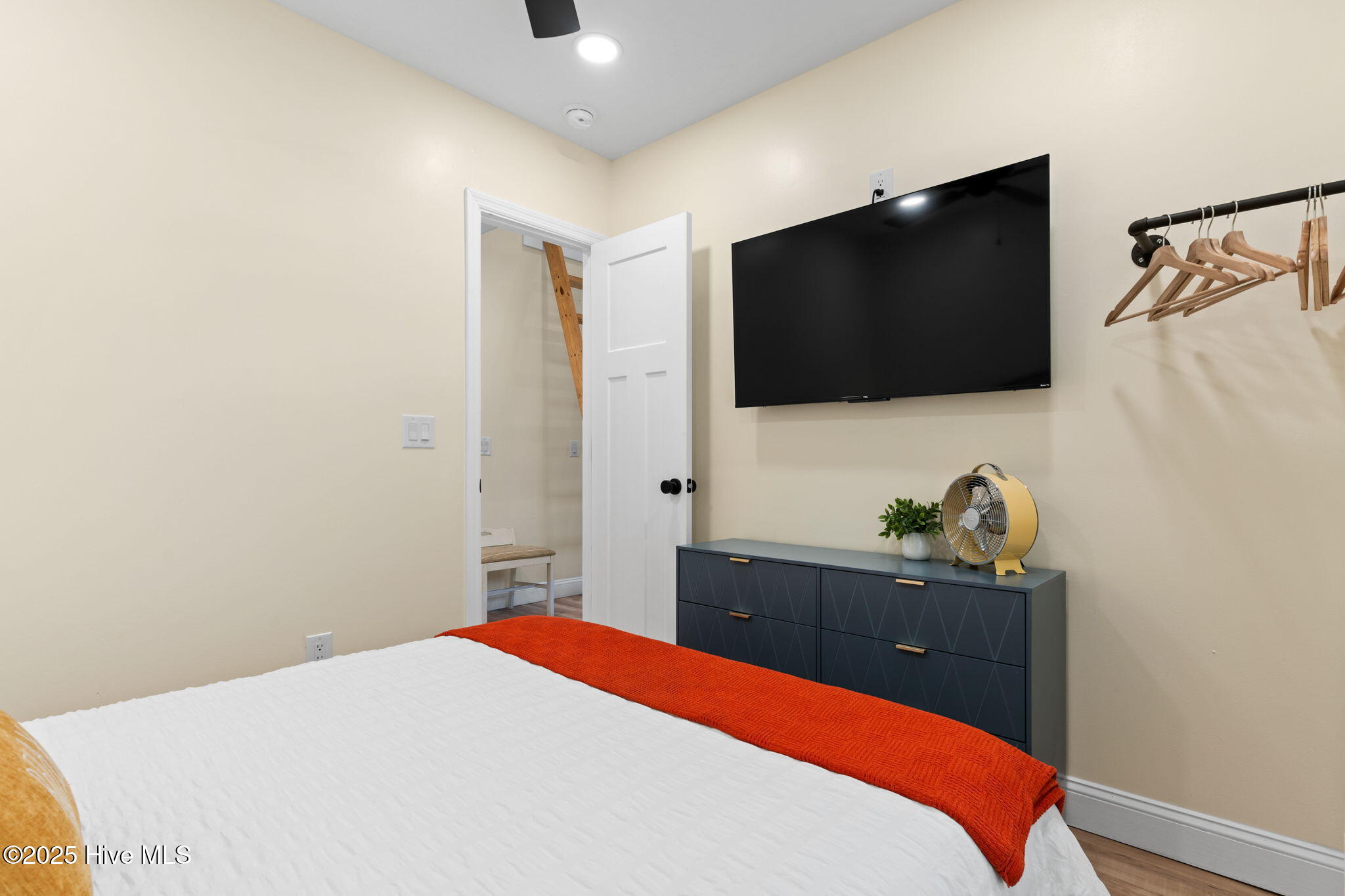 100537290 | Photo 20