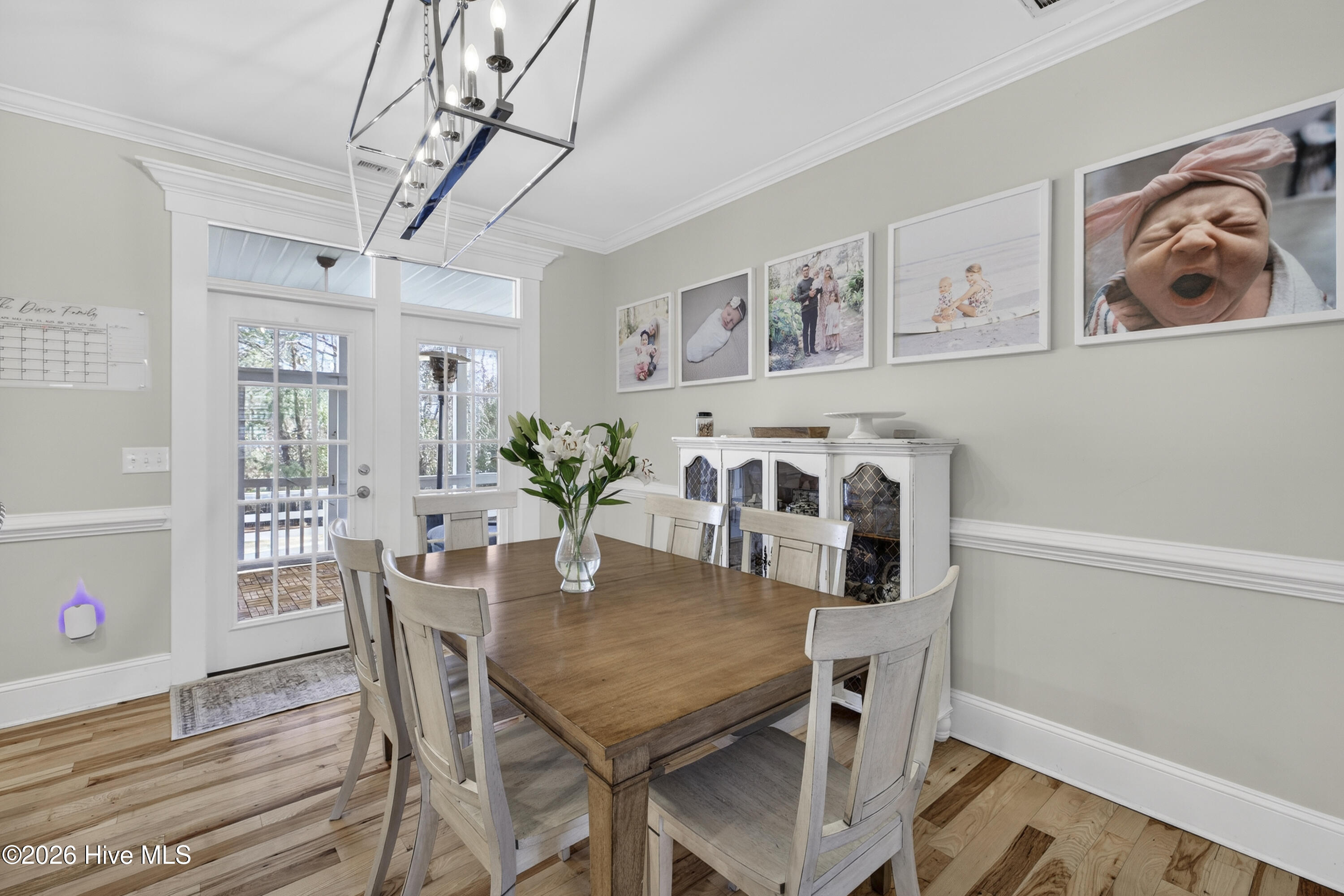 100564705 | Photo 21