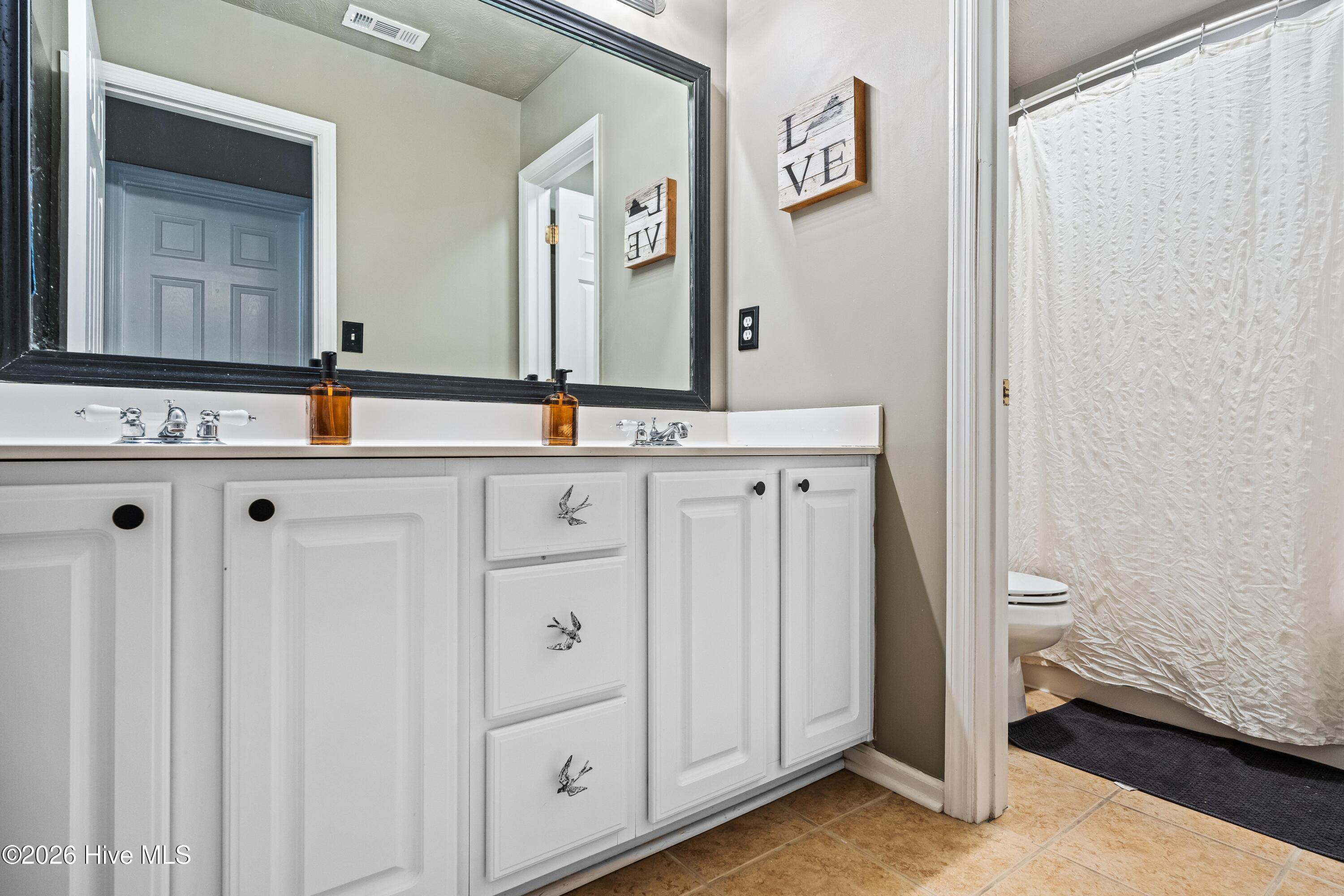 100556314 | Photo 57