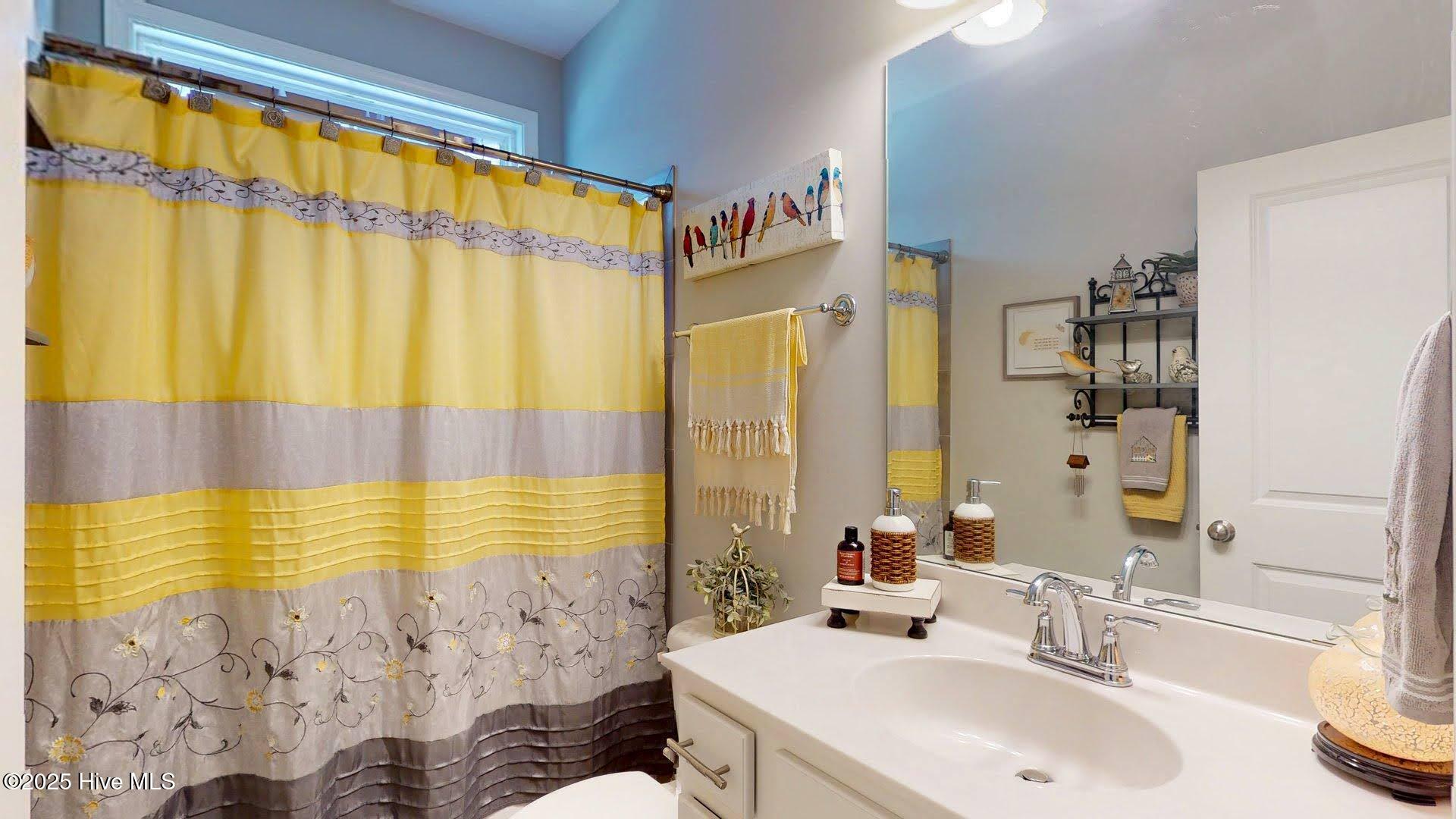 100550160 | Photo 36