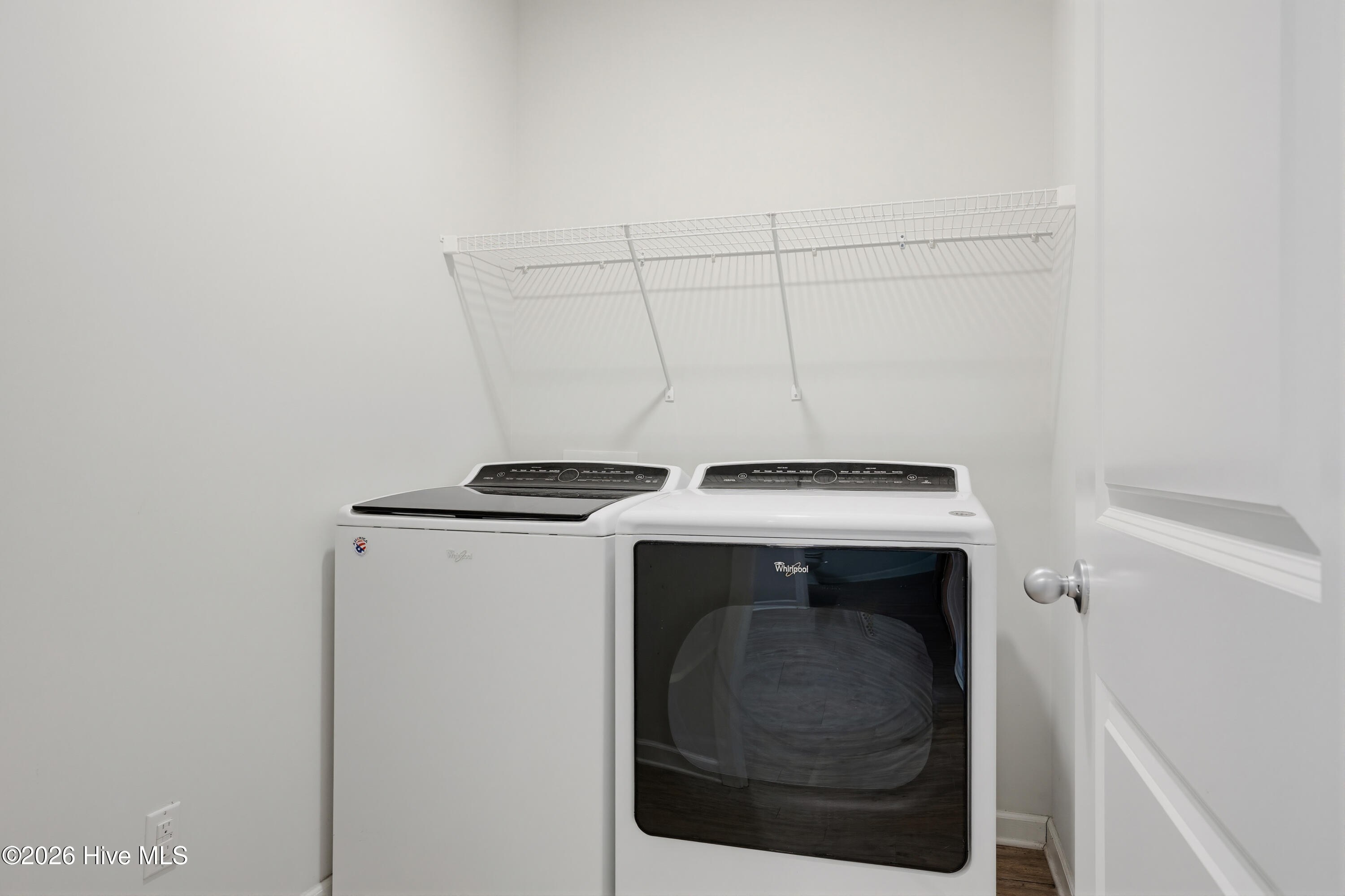 100565113 | Photo 34