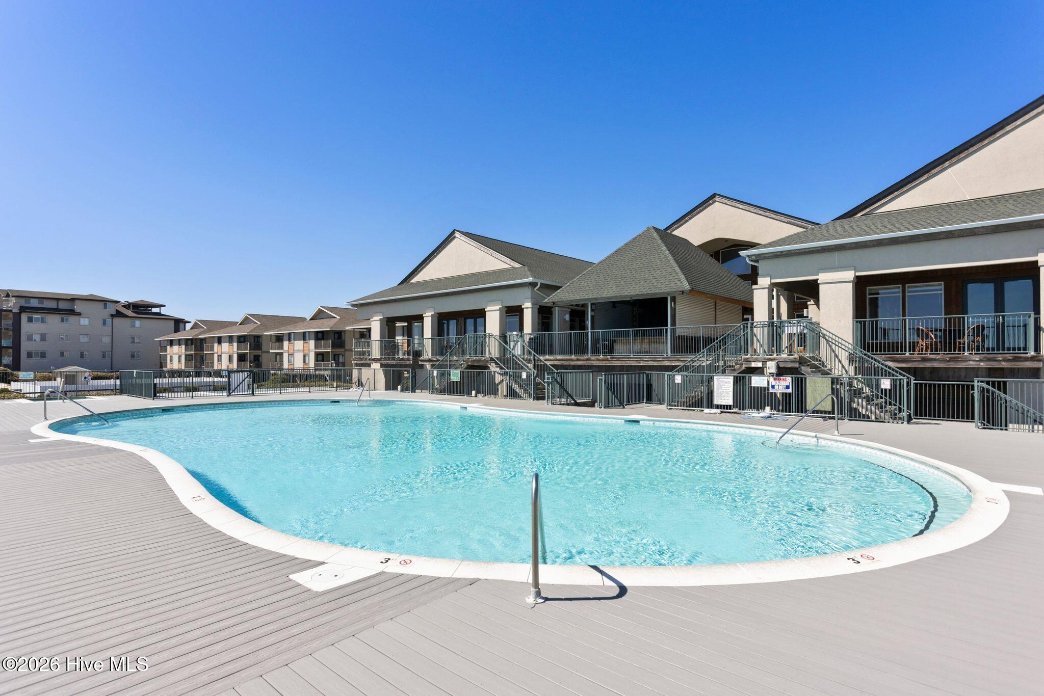 100560222 | Photo 57