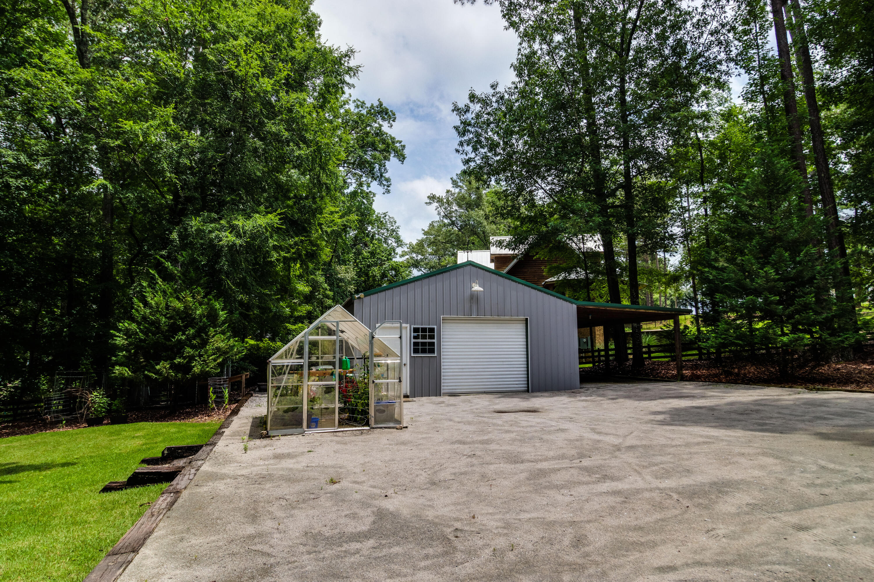 2265 Indian Rd-15