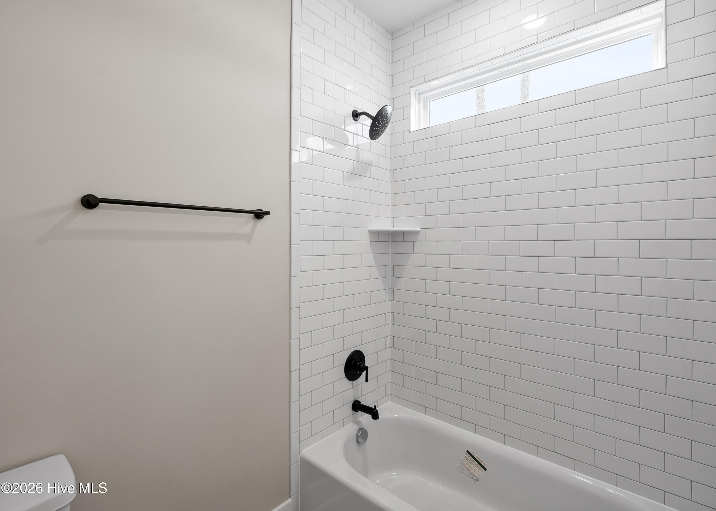 100553596 | Photo 22