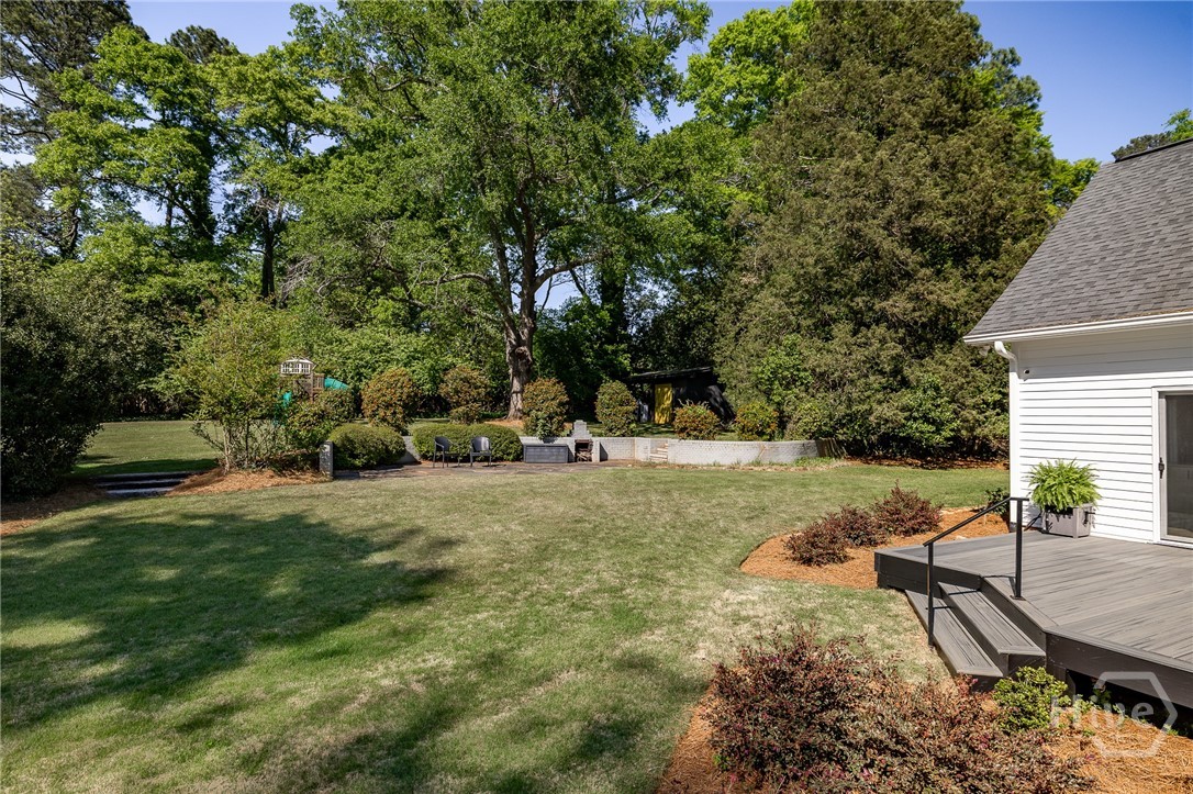 385 Woodward Way