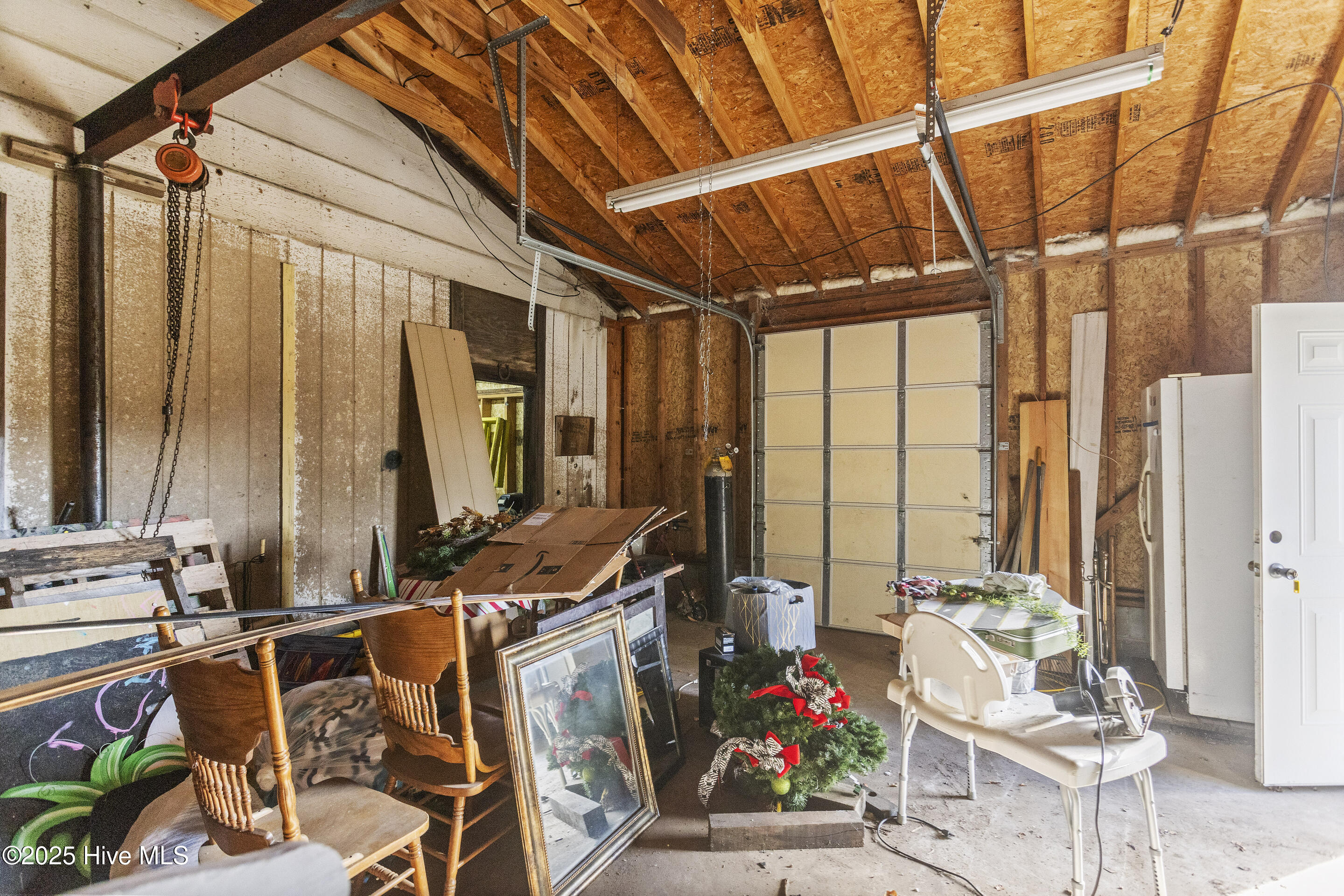 100481899 | Photo 31