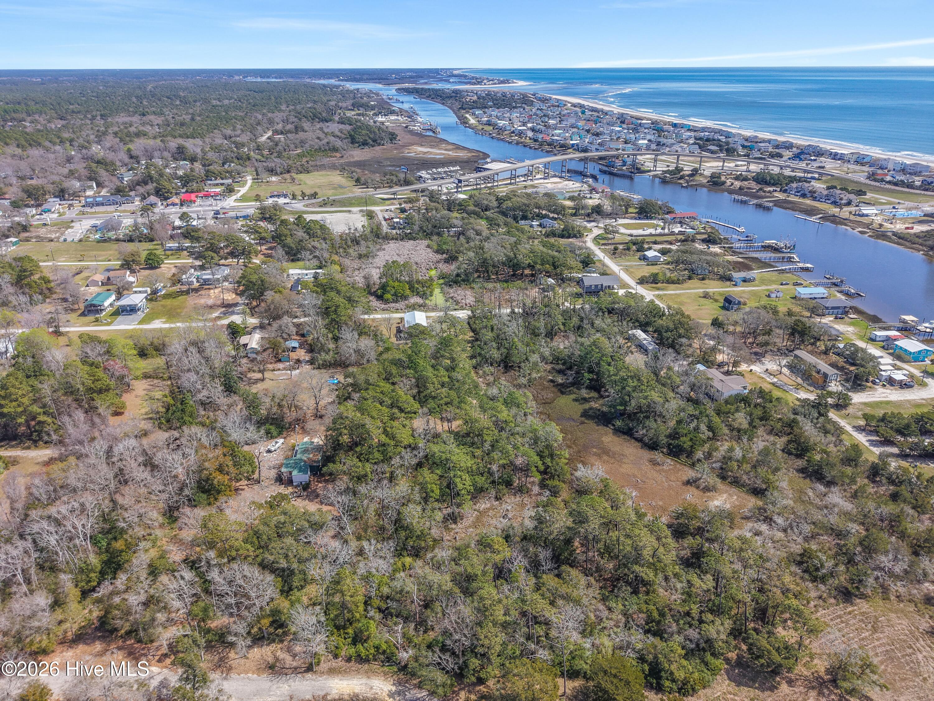 100567014 | Photo 24