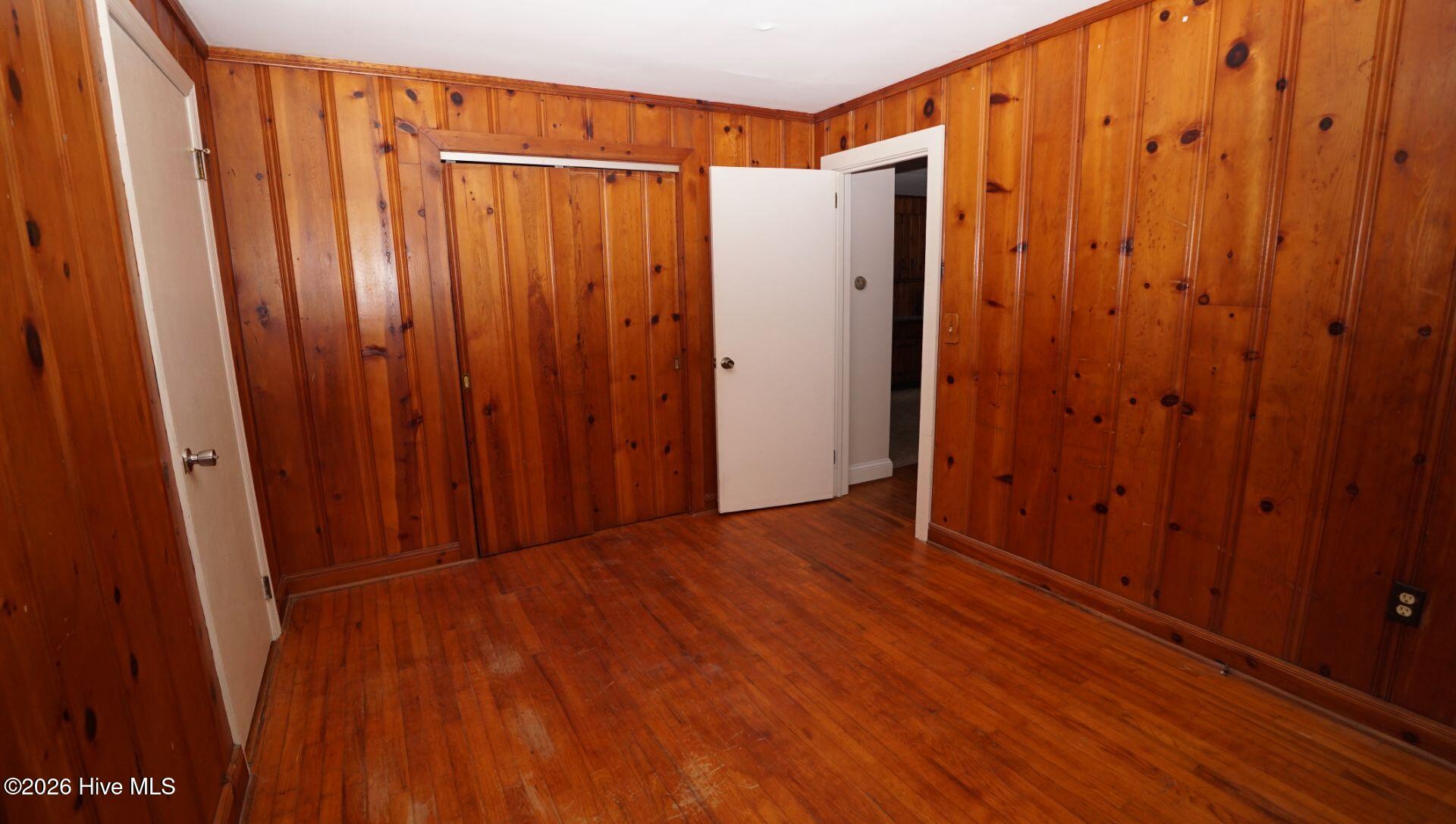 100547653 | Photo 32