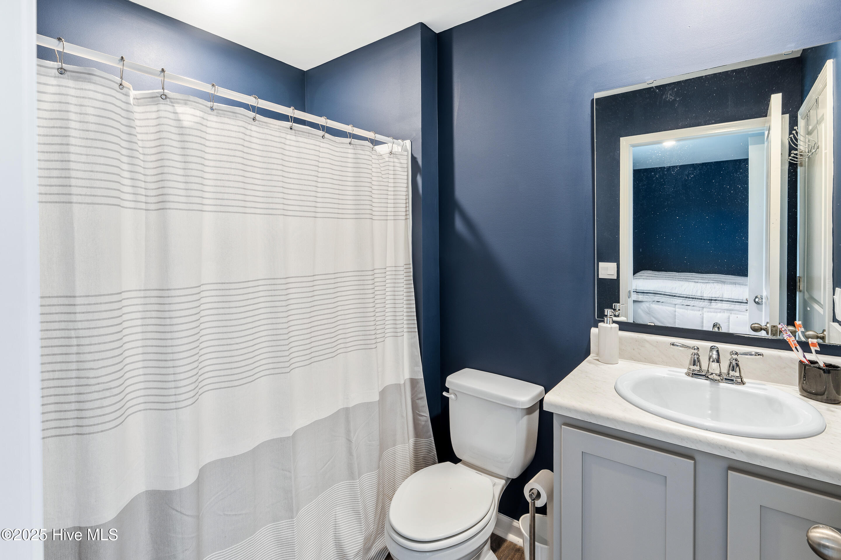 100524246 | Photo 26