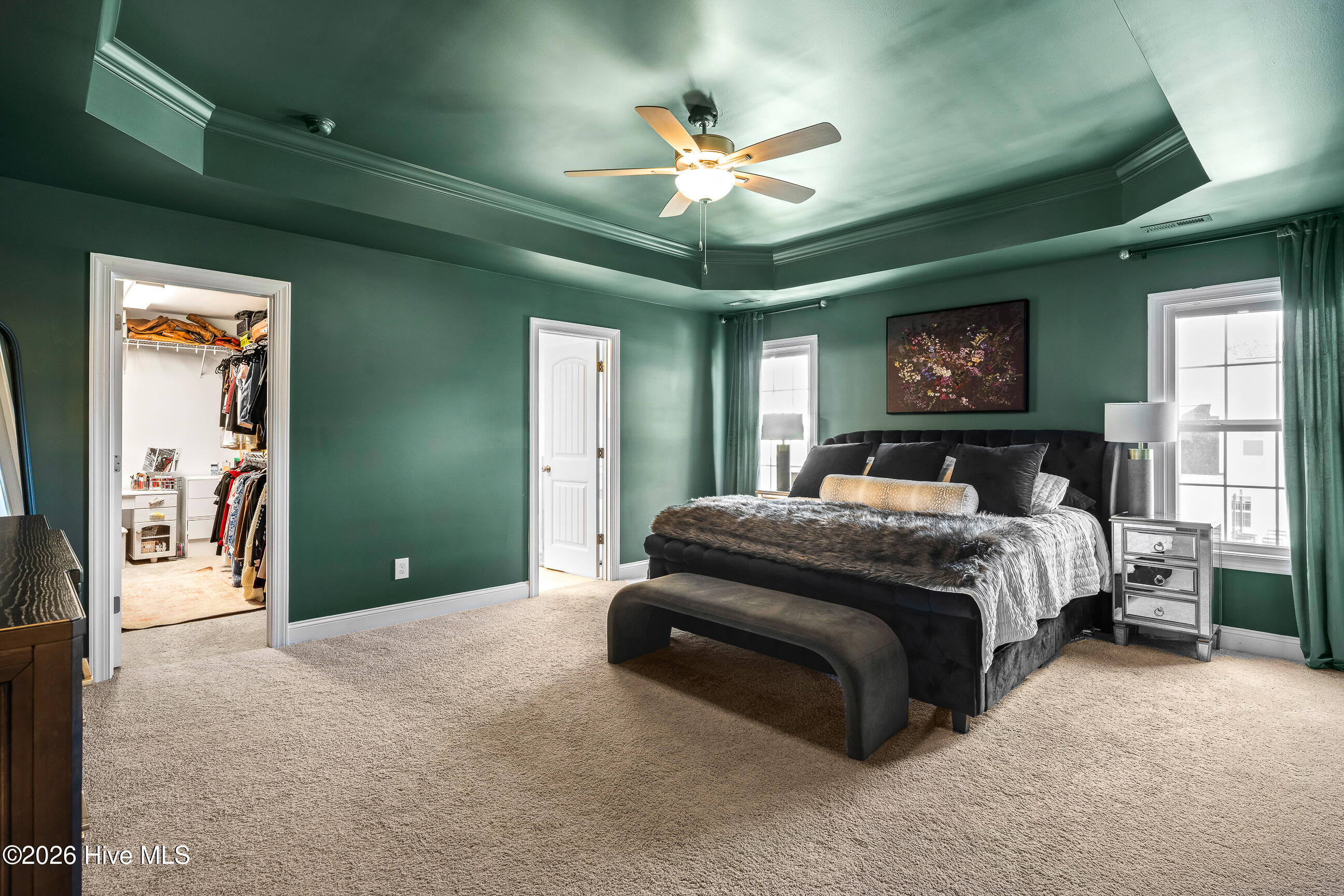 100567296 | Photo 21