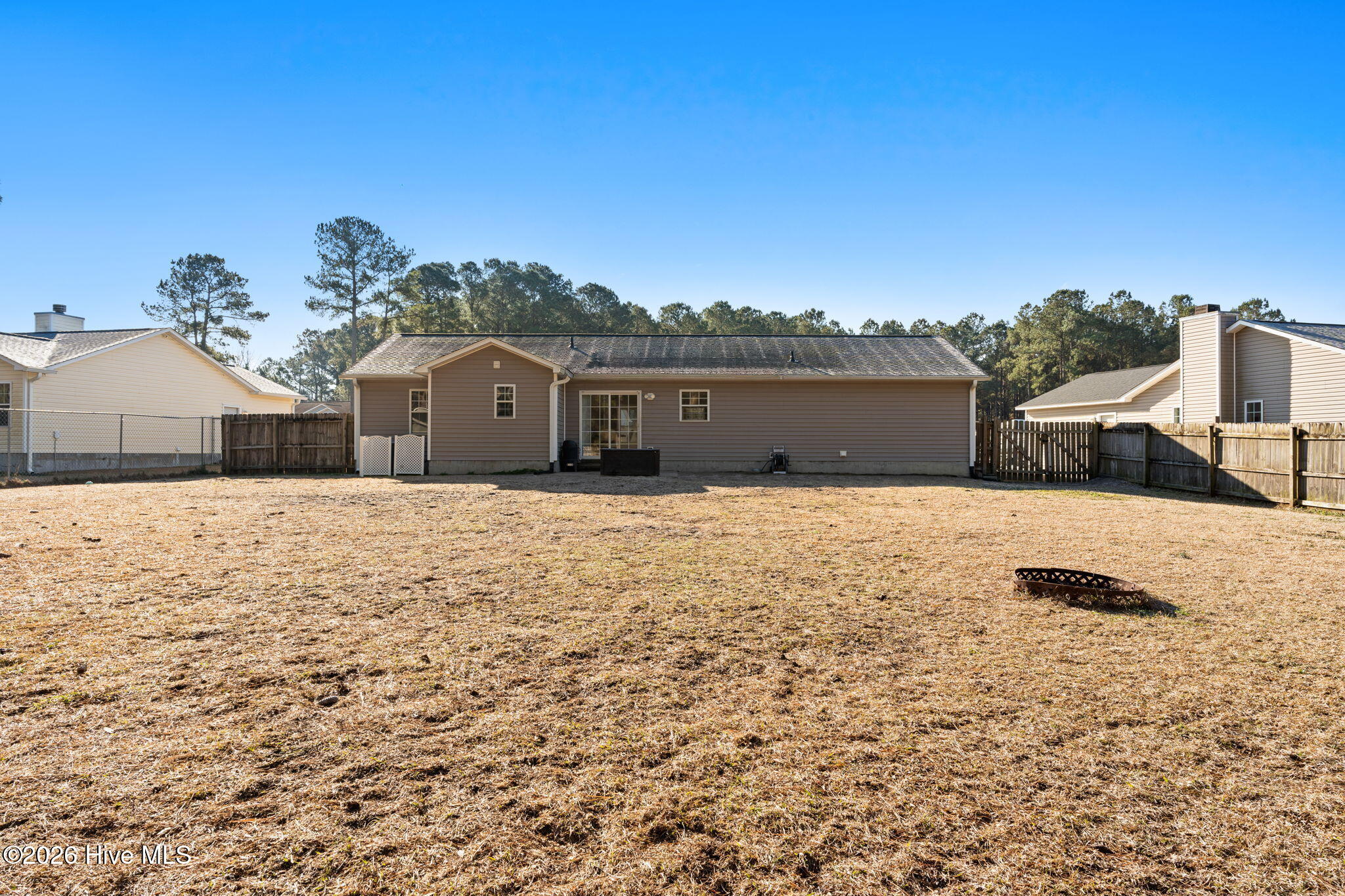 100553429 | Photo 32