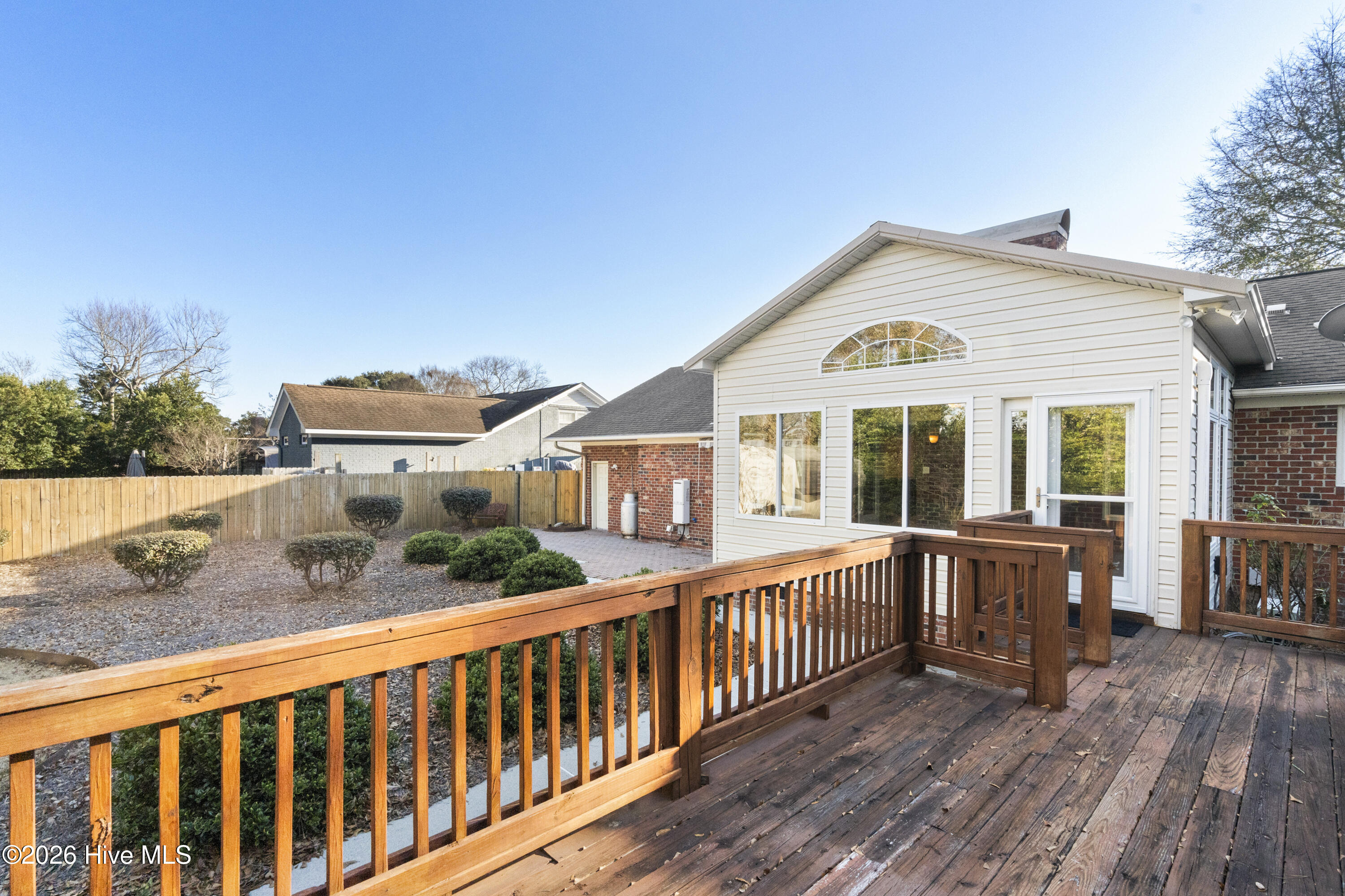 100549887 | Photo 60