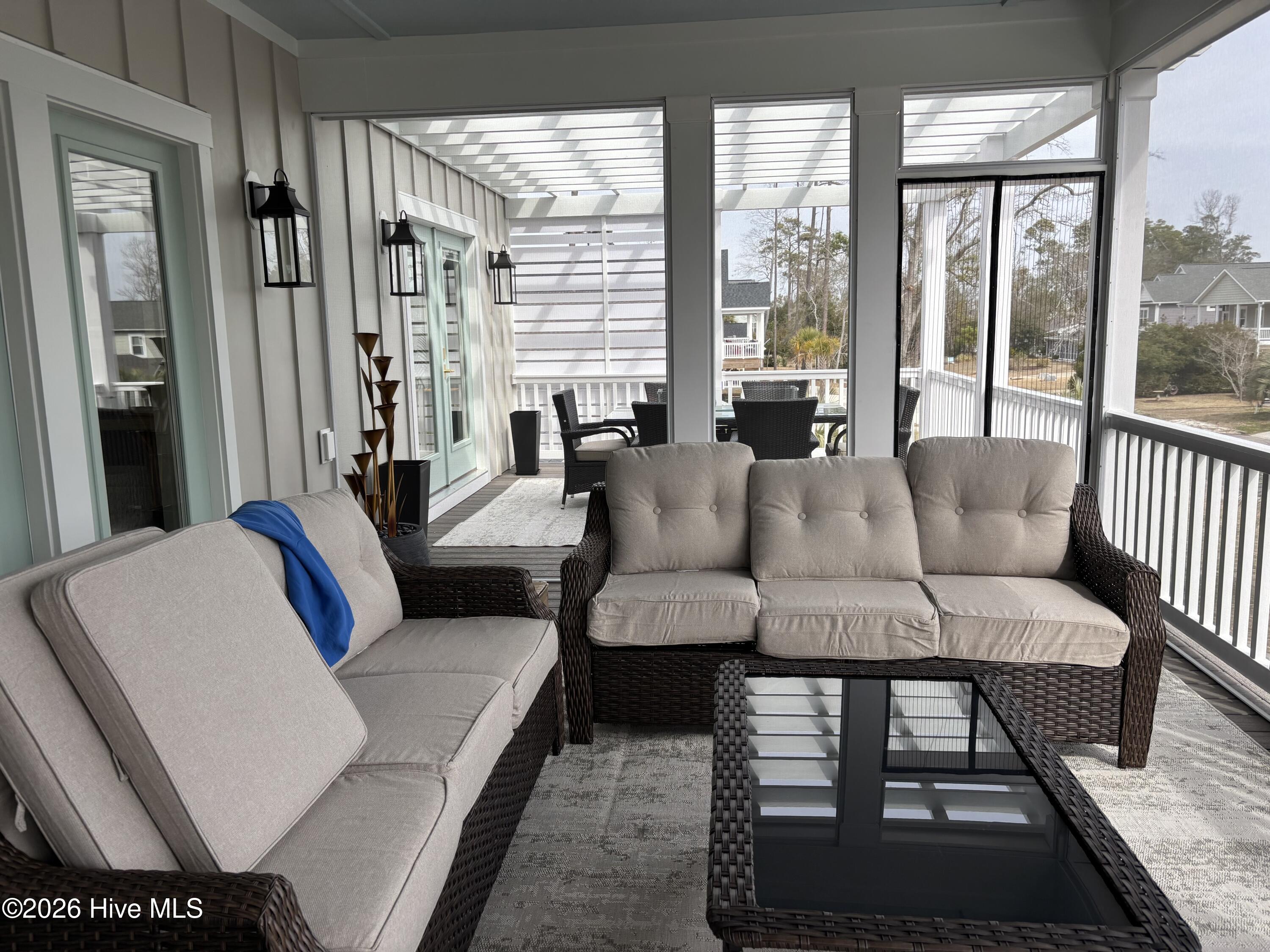 100516902 | Photo 148