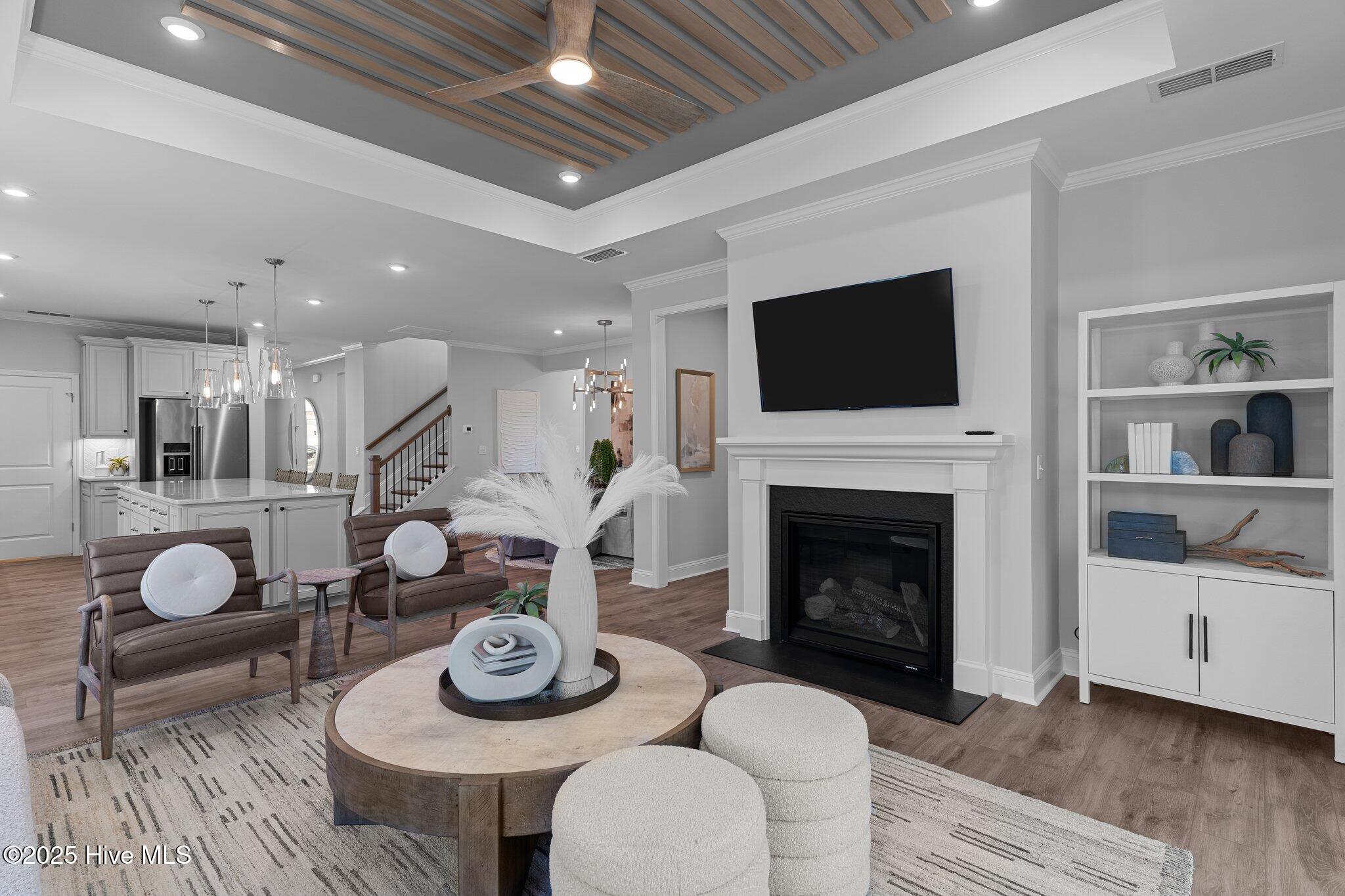 100543725 | Photo 11