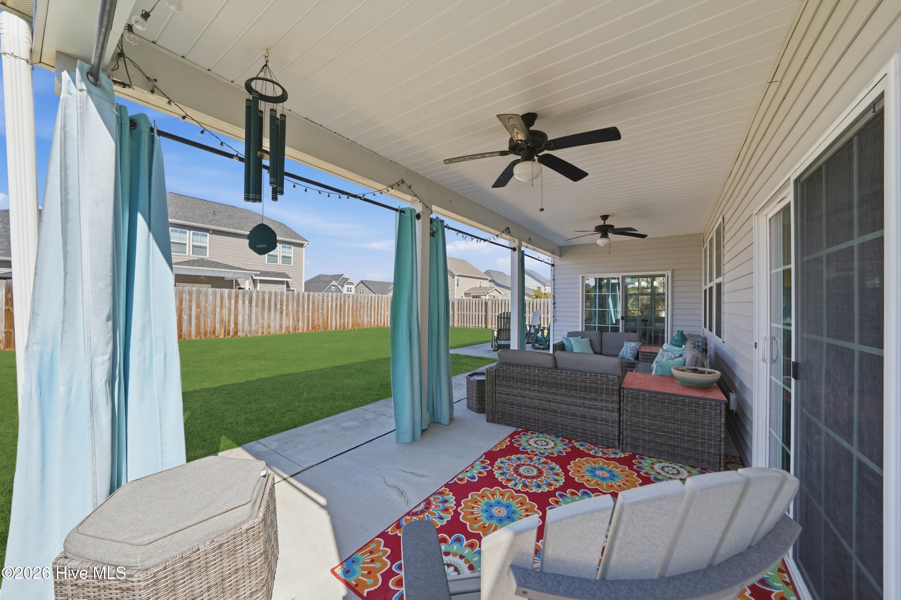 100557354 | Photo 37