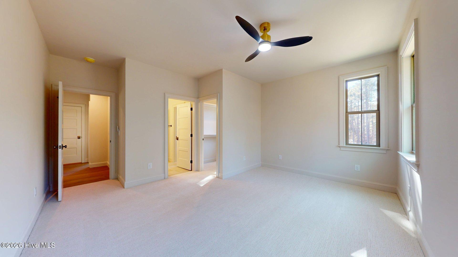 305-Sloan-Lane-02122026_225511