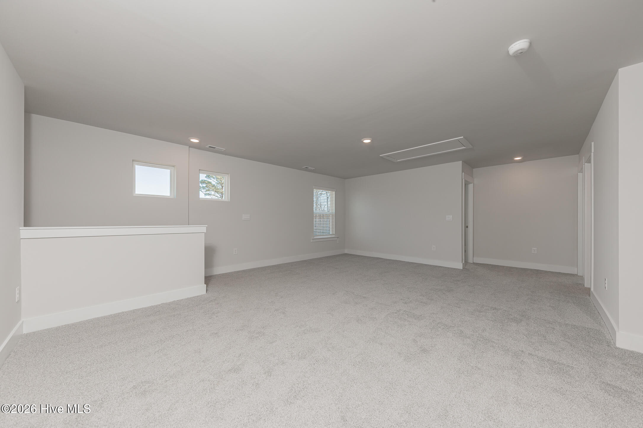 100547064 | Photo 34