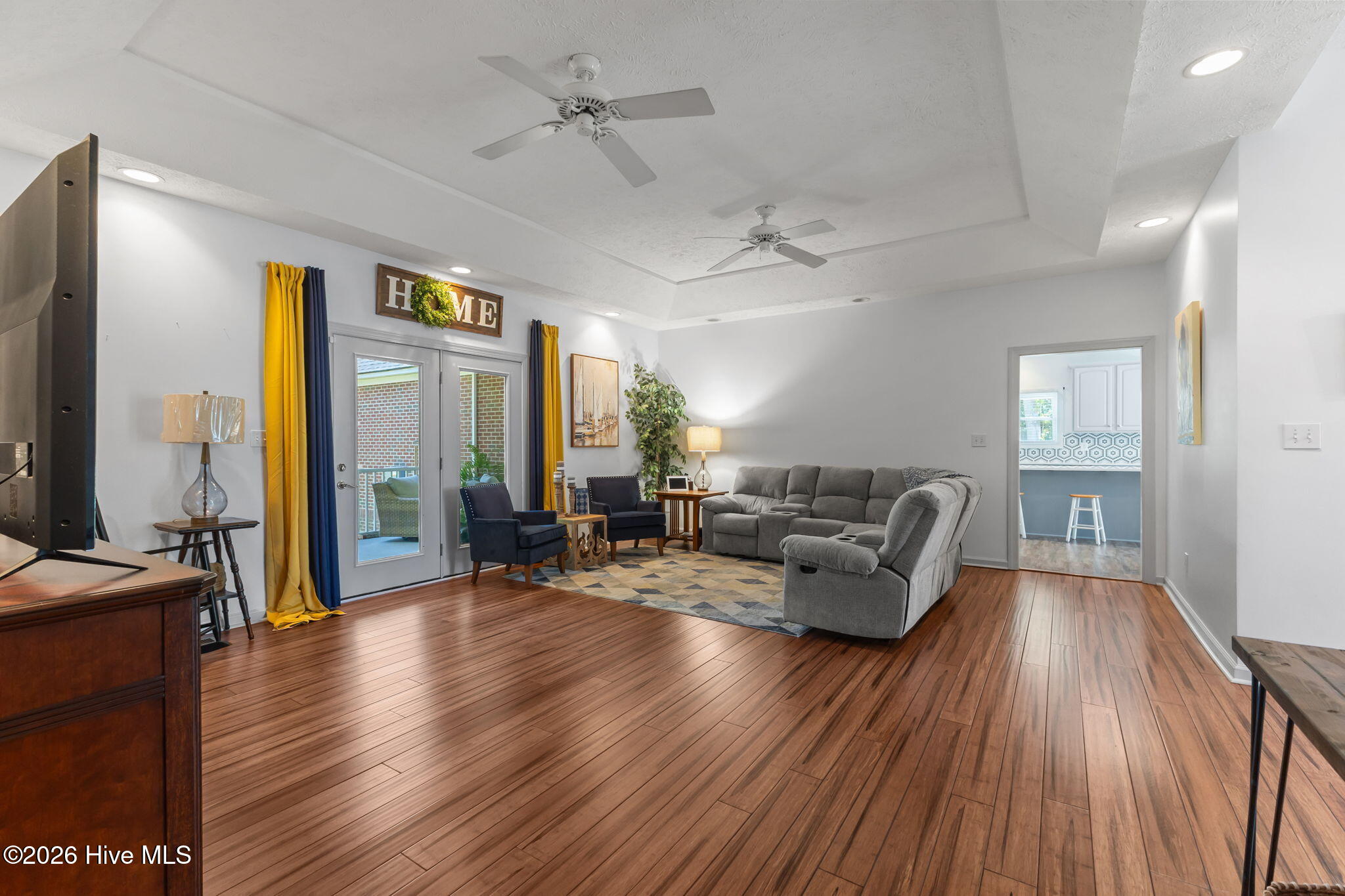 10-web-or-mls-AZ3A1249