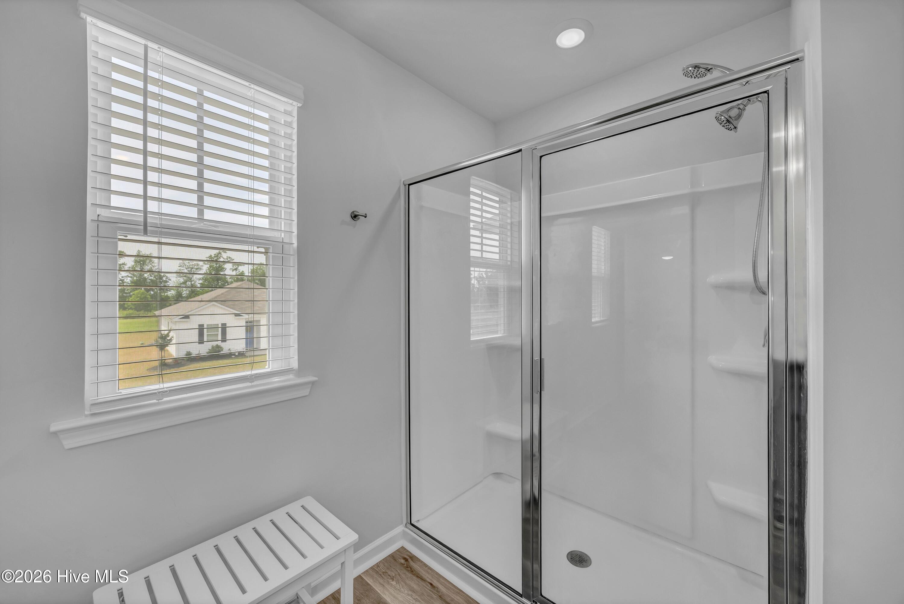 100570372 | Photo 20