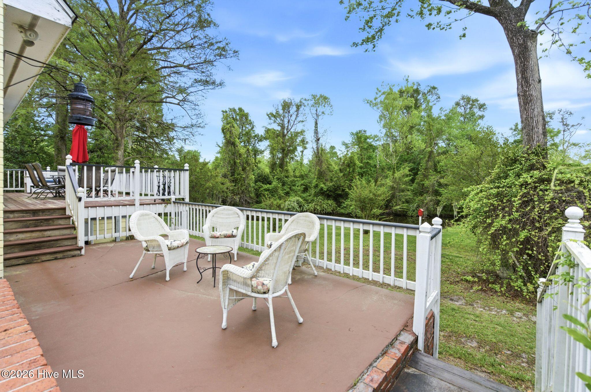 100565757 | Photo 41