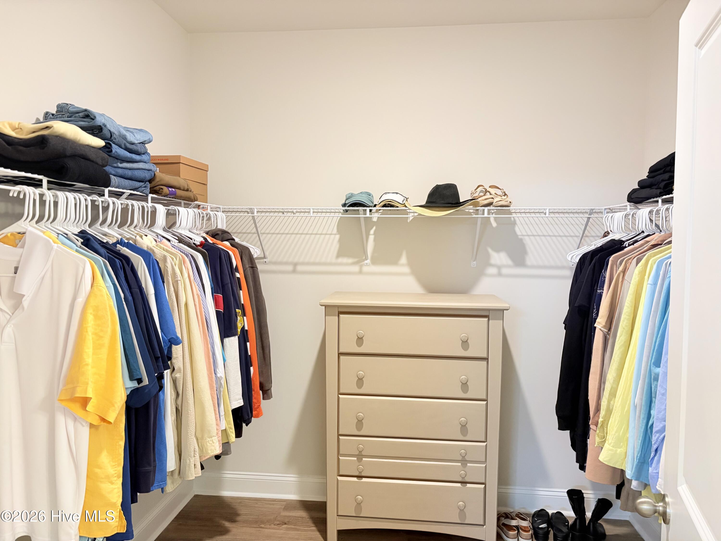 100555775 | Photo 17