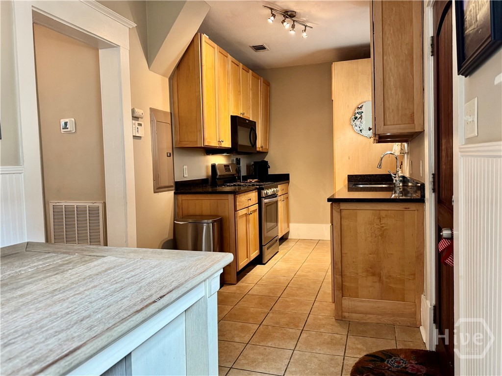 4th image of 315 E 38Th St #2 A, Savannah, GA 31401 | MLS# SA362331