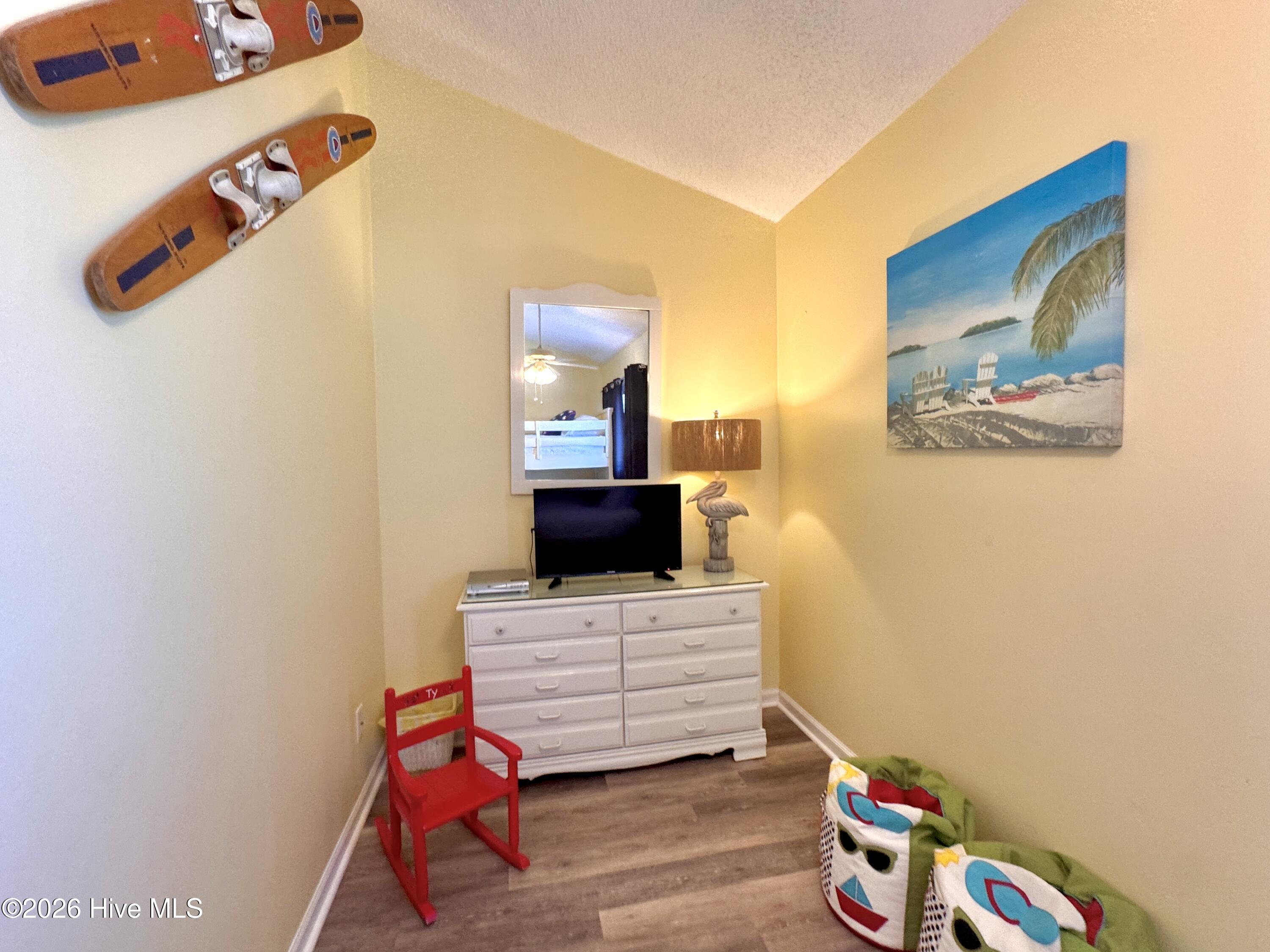 8801 Reed Drive UNIT 208n, Emerald Isle, NC, 28594