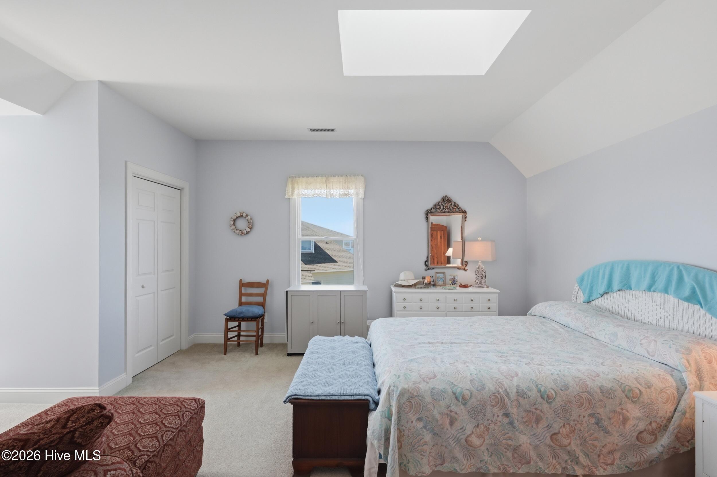 100561994 | Photo 57