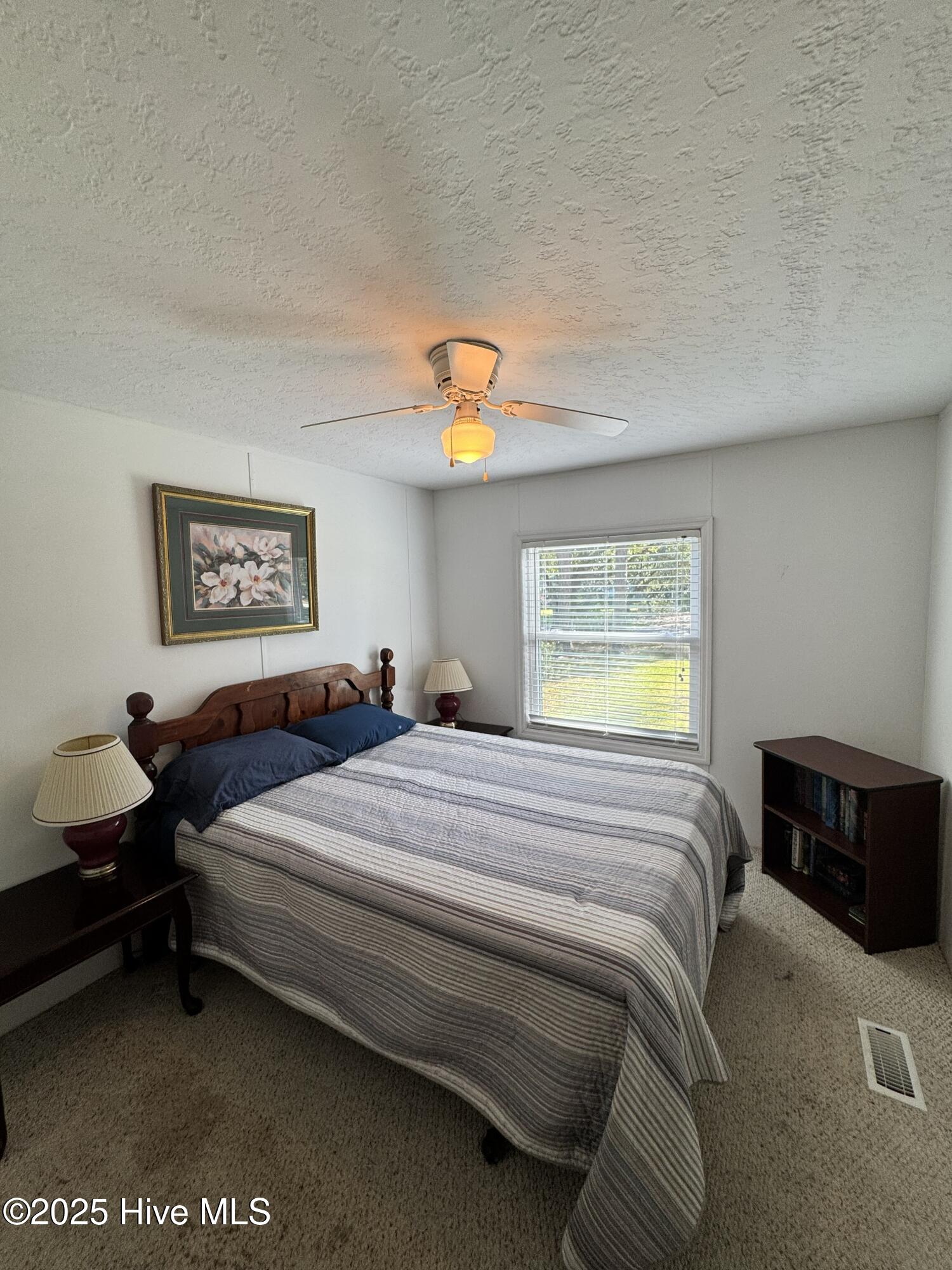 100538236 | Photo 35