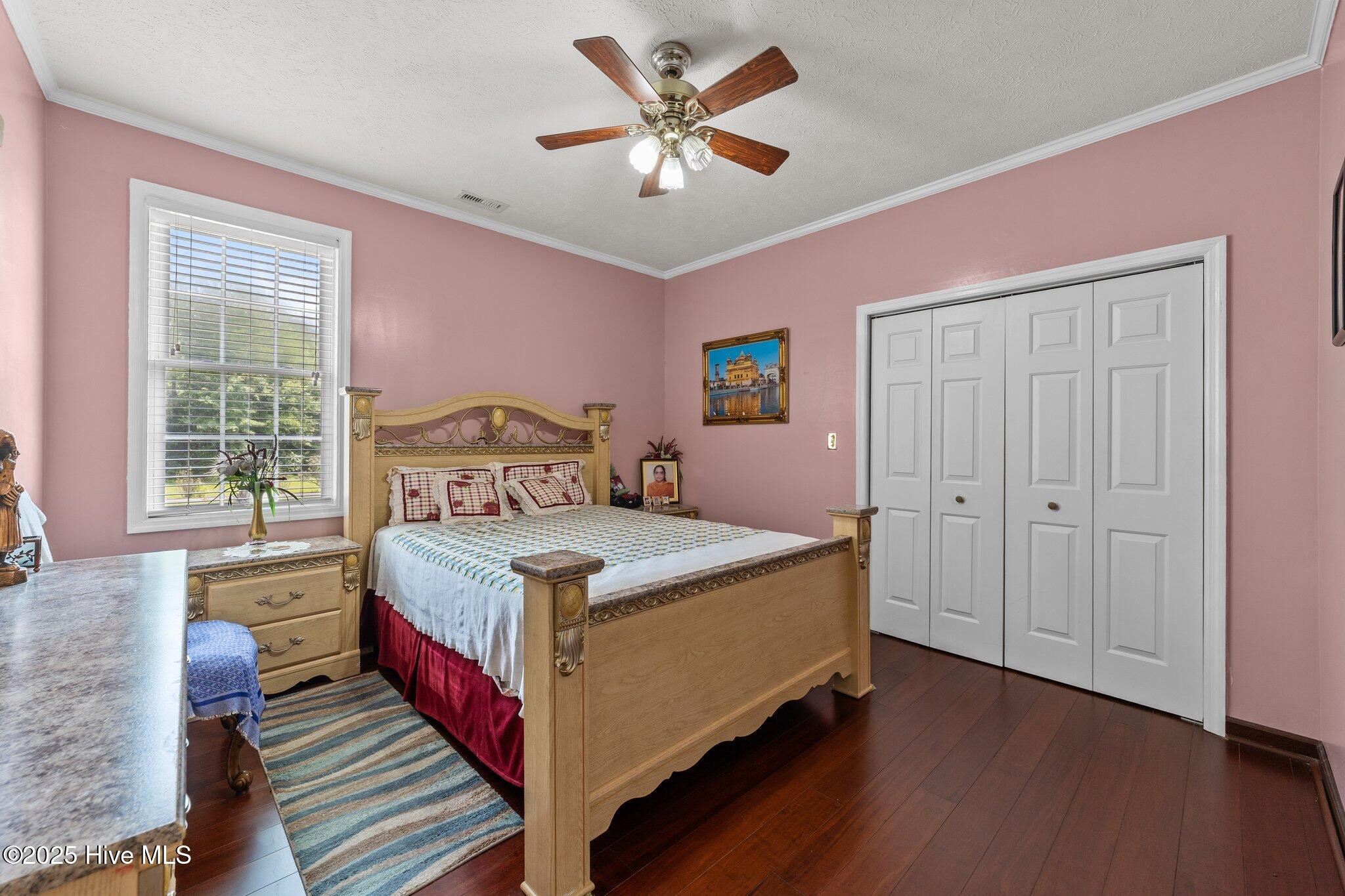 100513864 | Photo 27