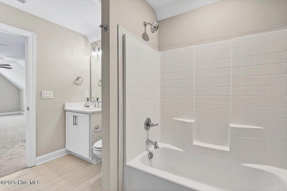 100546300 | Photo 42