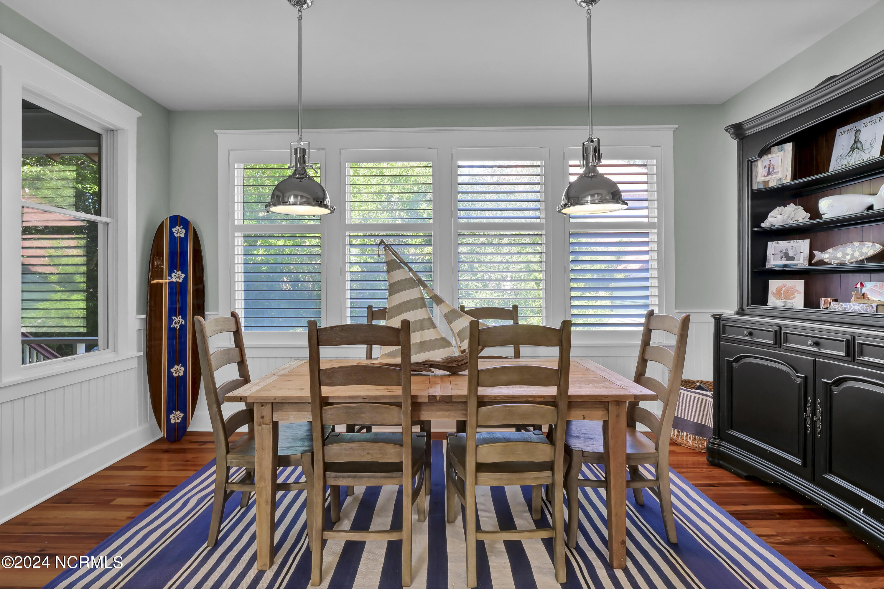 100468898 | Photo 17