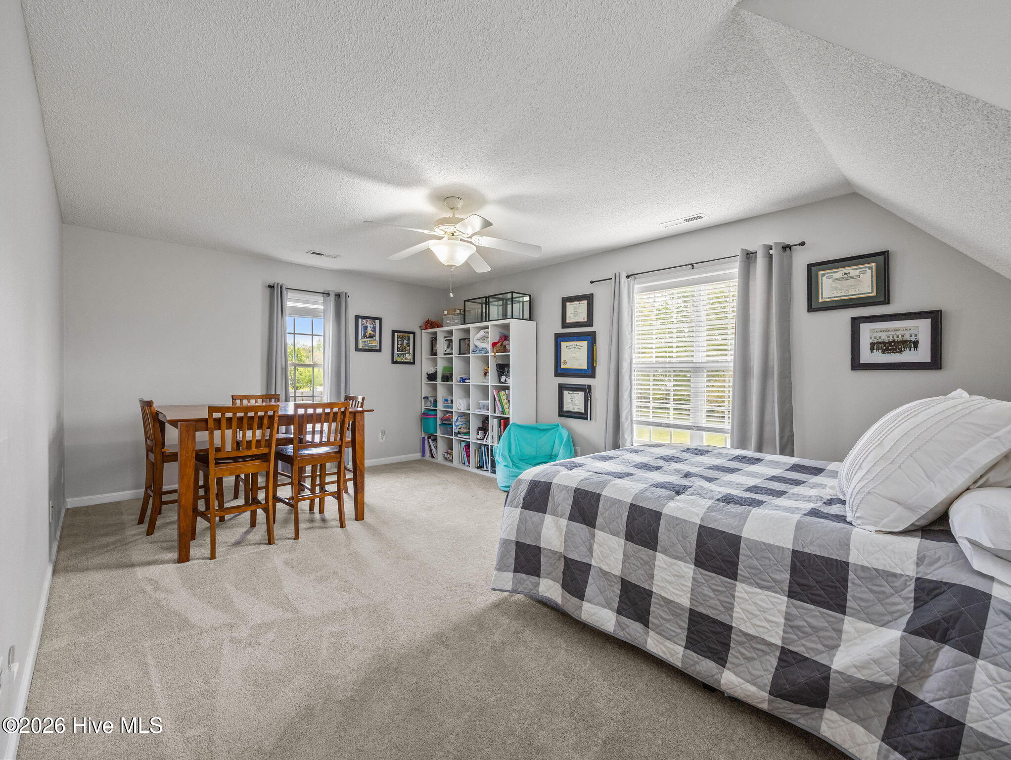 100566884 | Photo 20