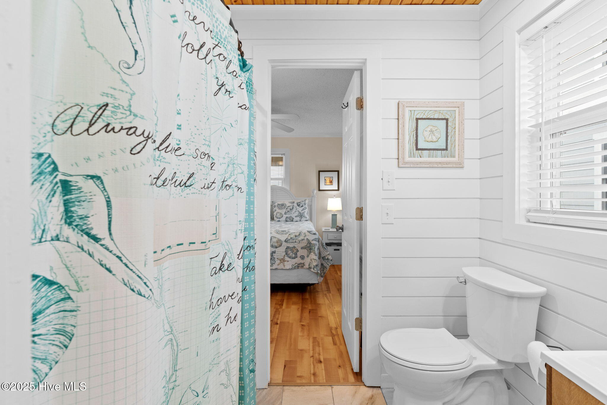 100544843 | Photo 28