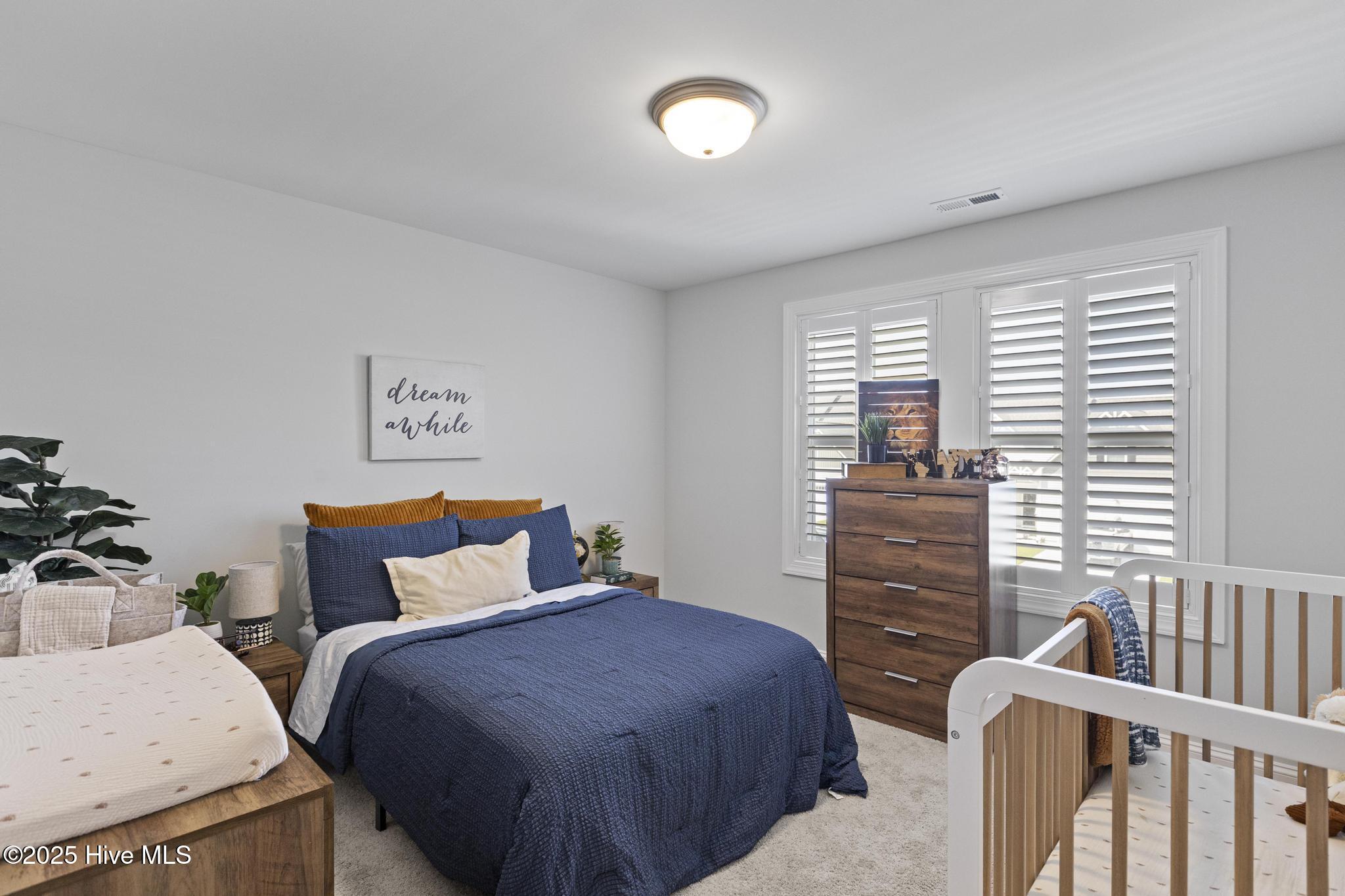 100516290 | Photo 32