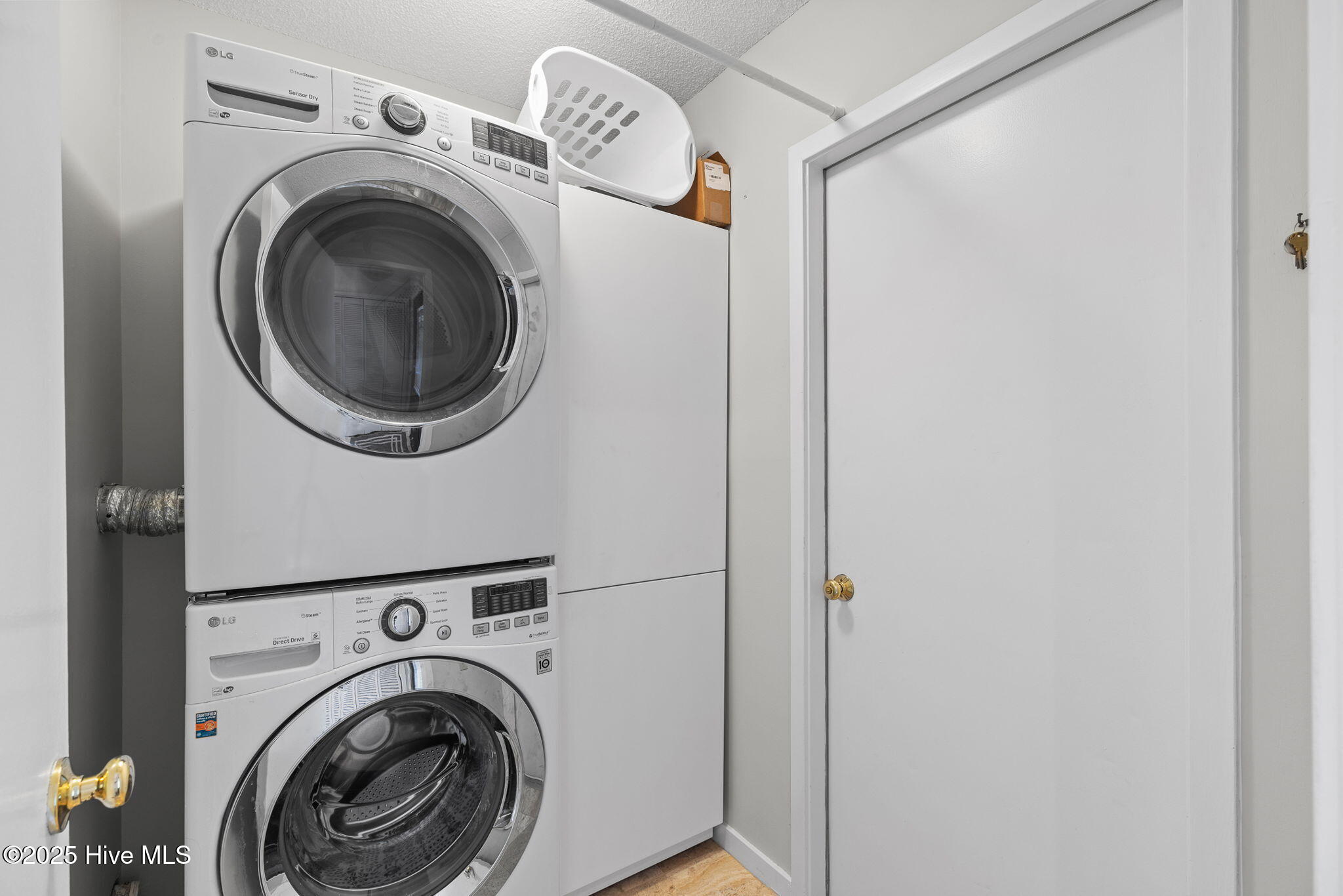 100539672 | Photo 29