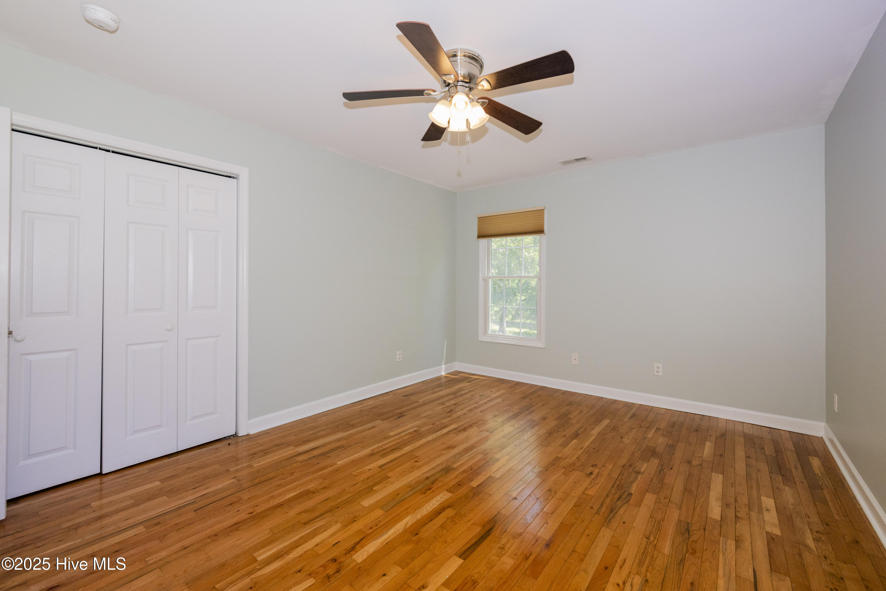 100523766 | Photo 52