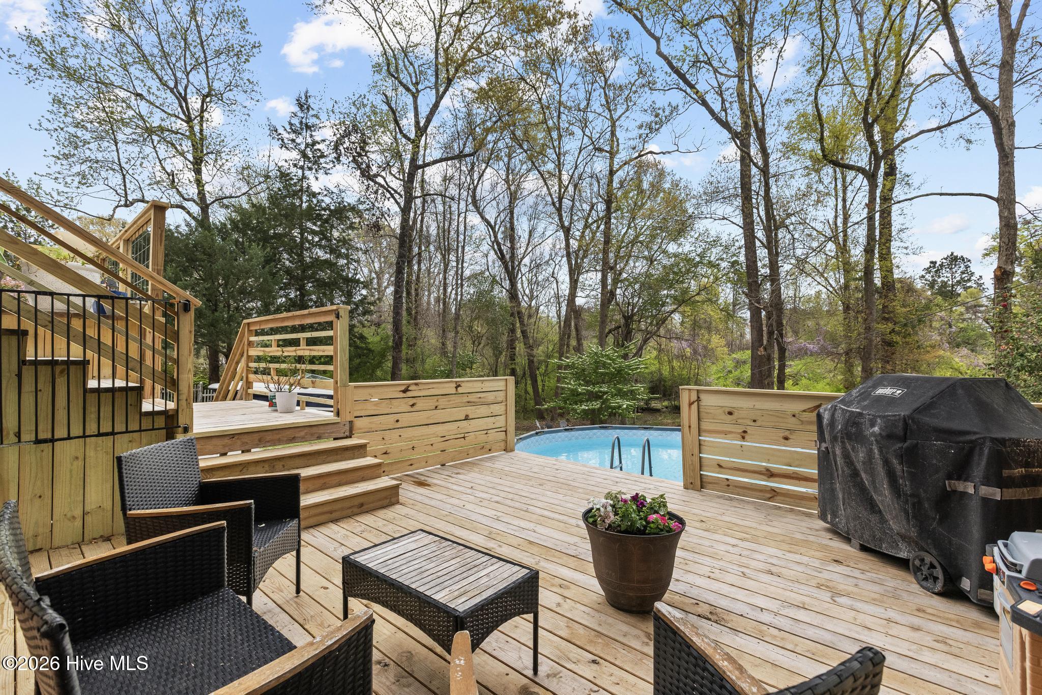 100563926 | Photo 45