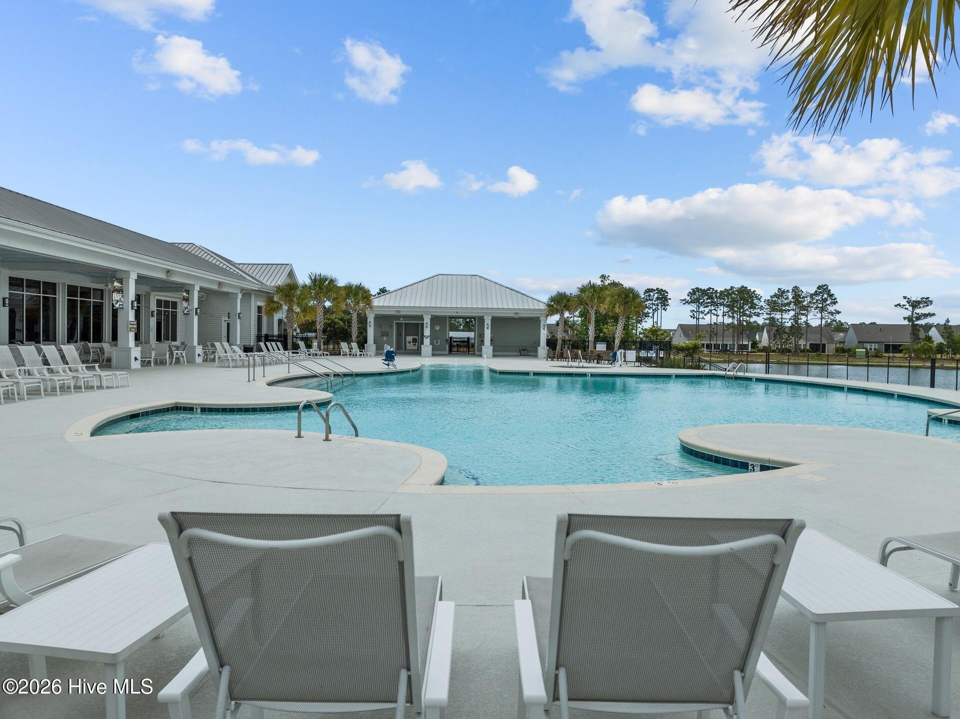 100567732 | Photo 39