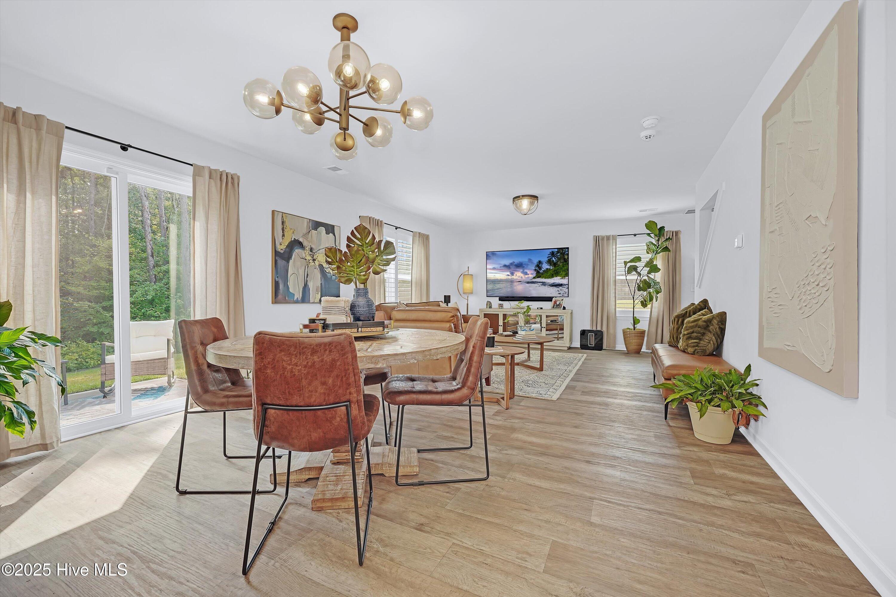 100511892 | Photo 17