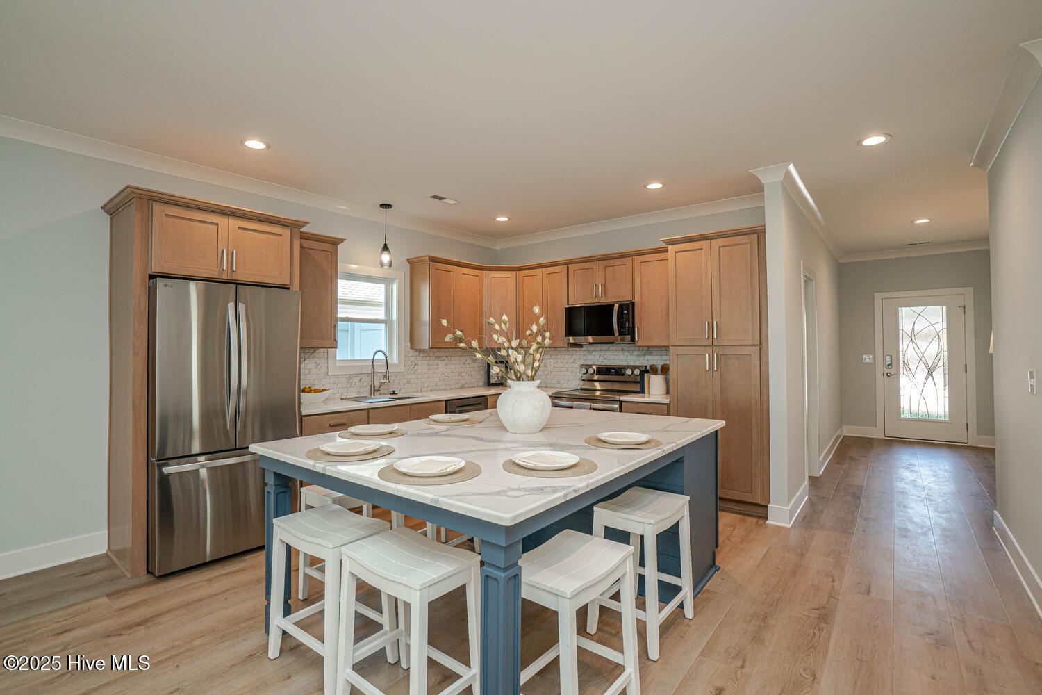 137 NE 3rd St Oak Island NC-large-014-02