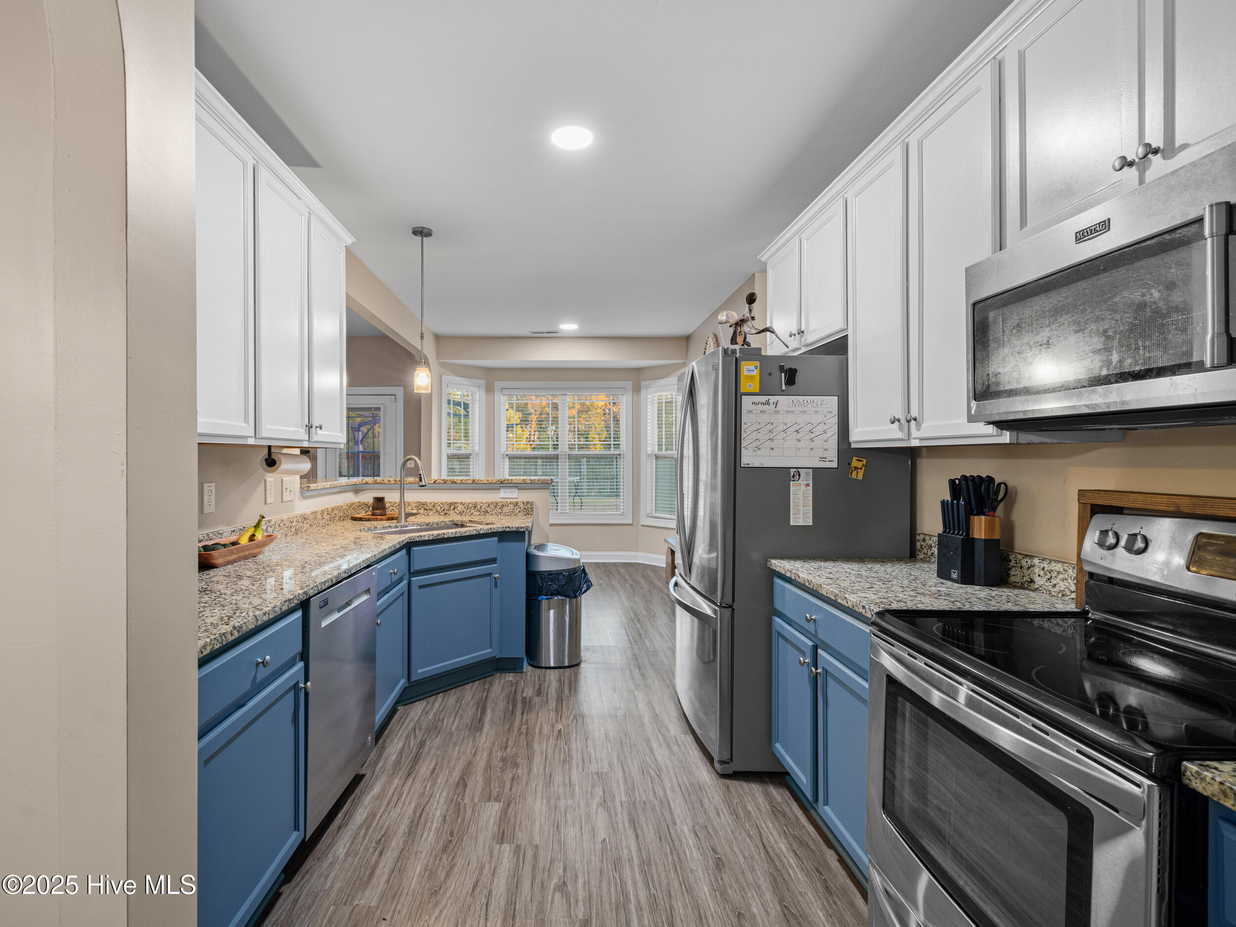 100543750 | Photo 12