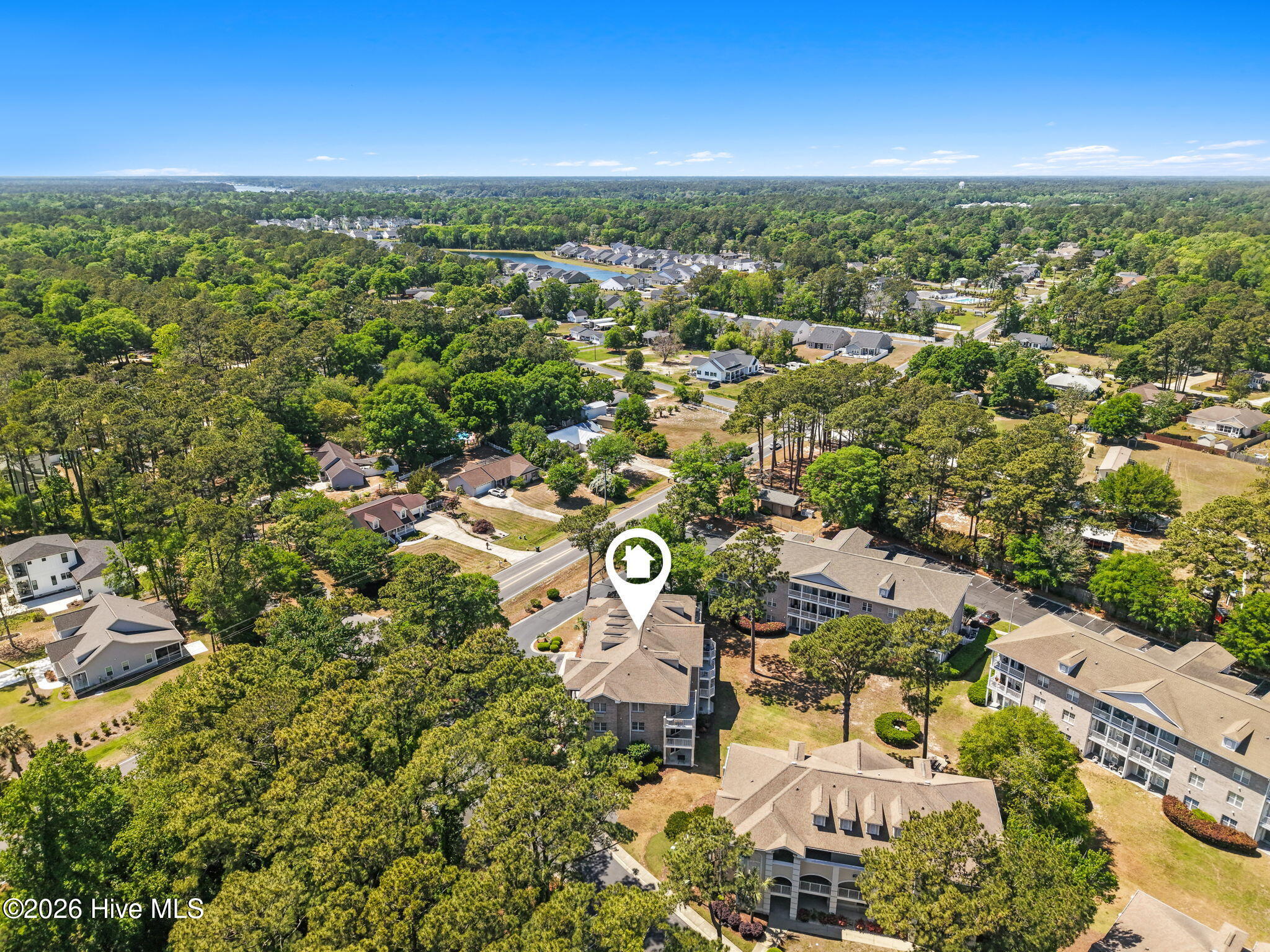 100569270 | Photo 37