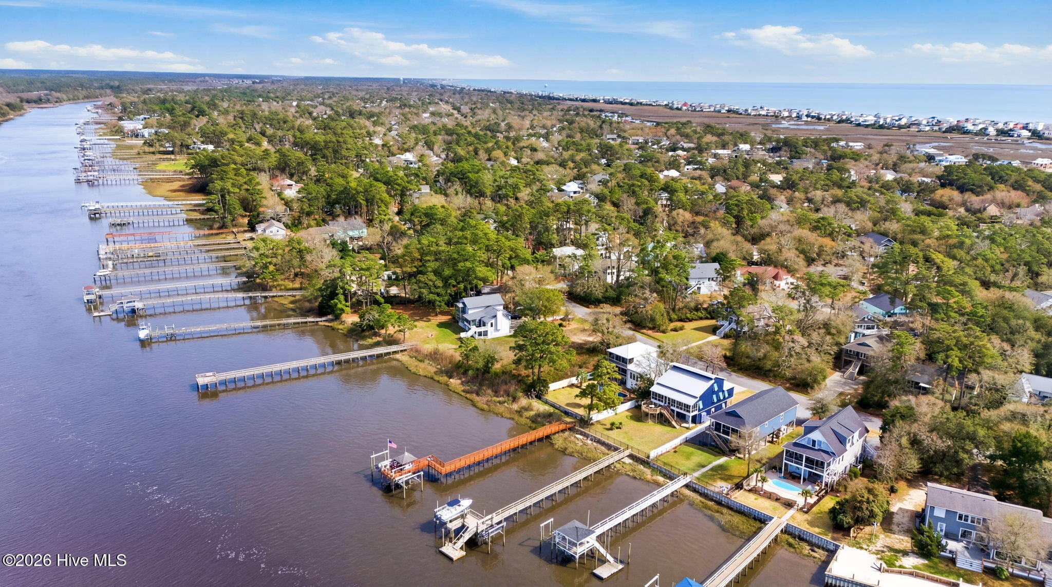 100561506 | Photo 15