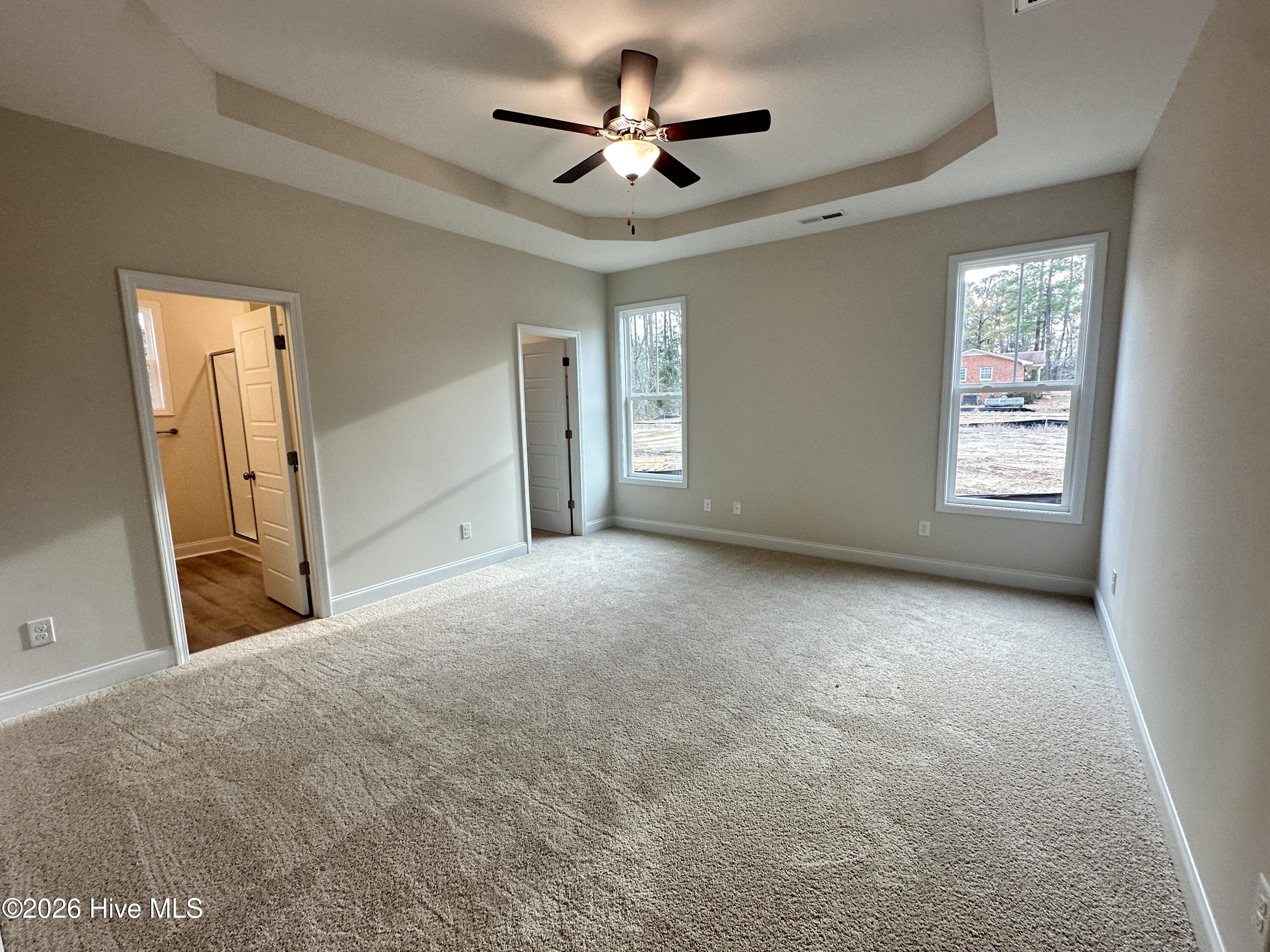 100547627 | Photo 10